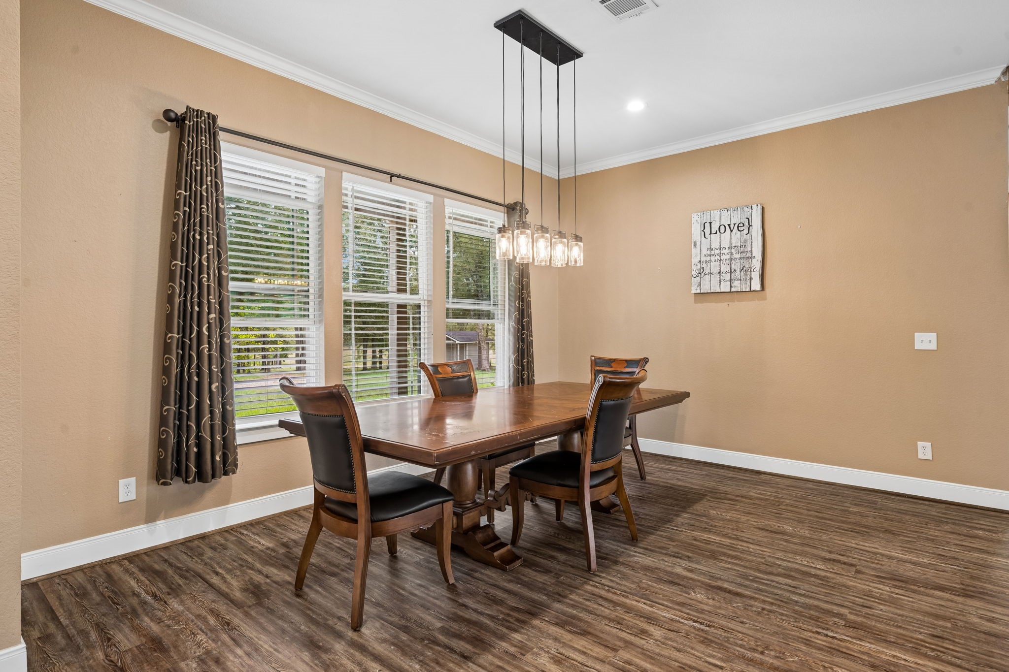 Formal Dining