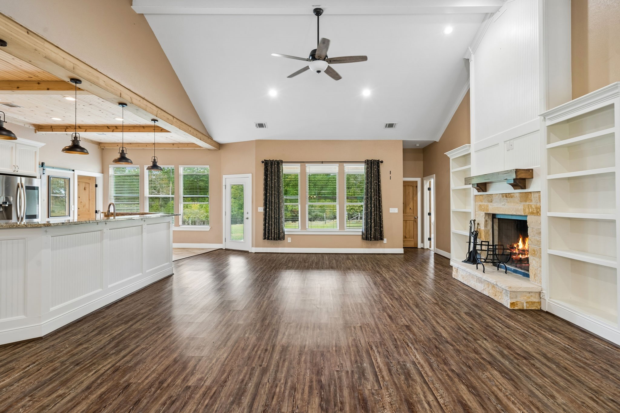 Huge window to back of property
