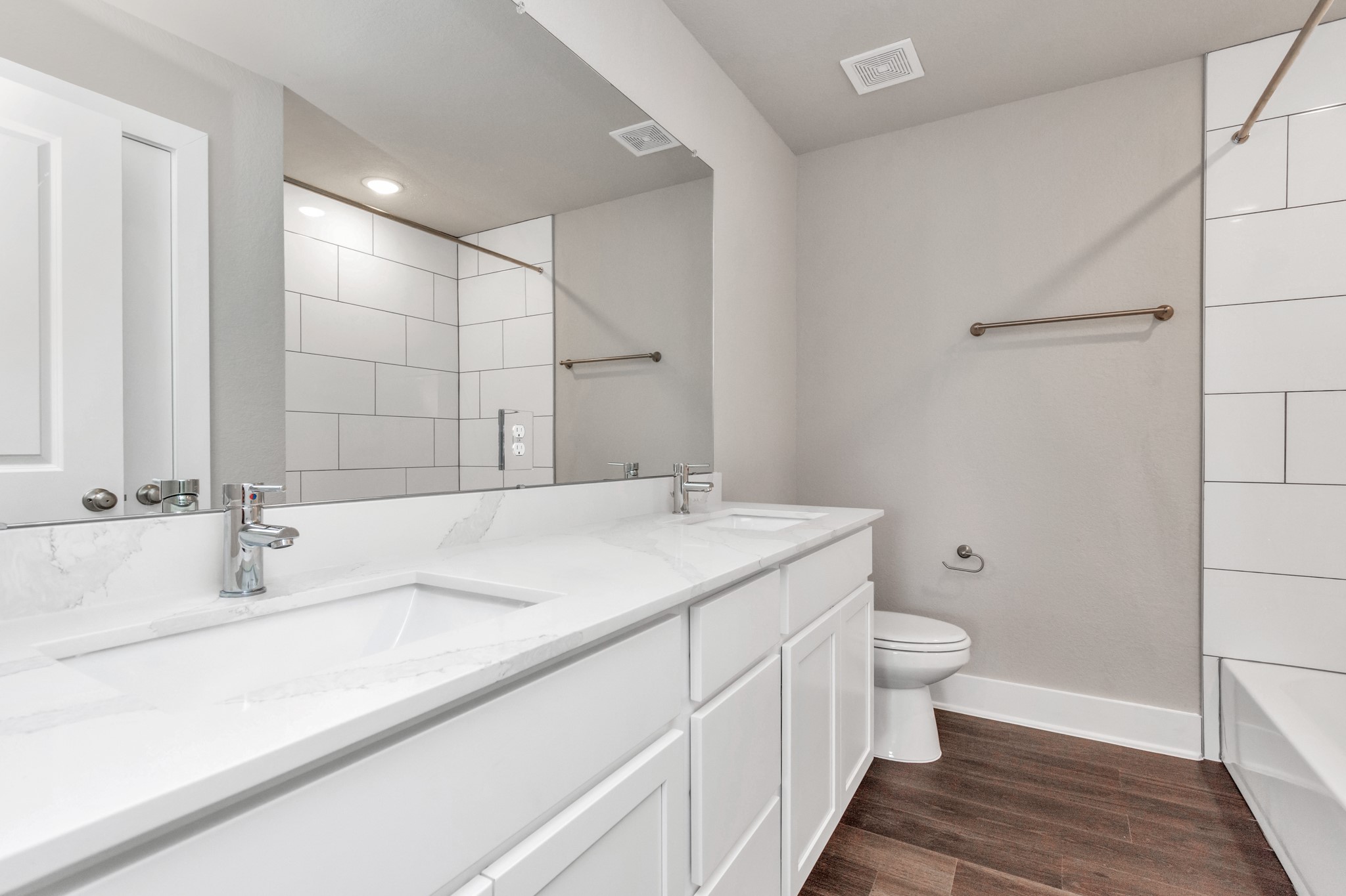 1233 Scarlet Creek Drive, Rosharon, TX 77583