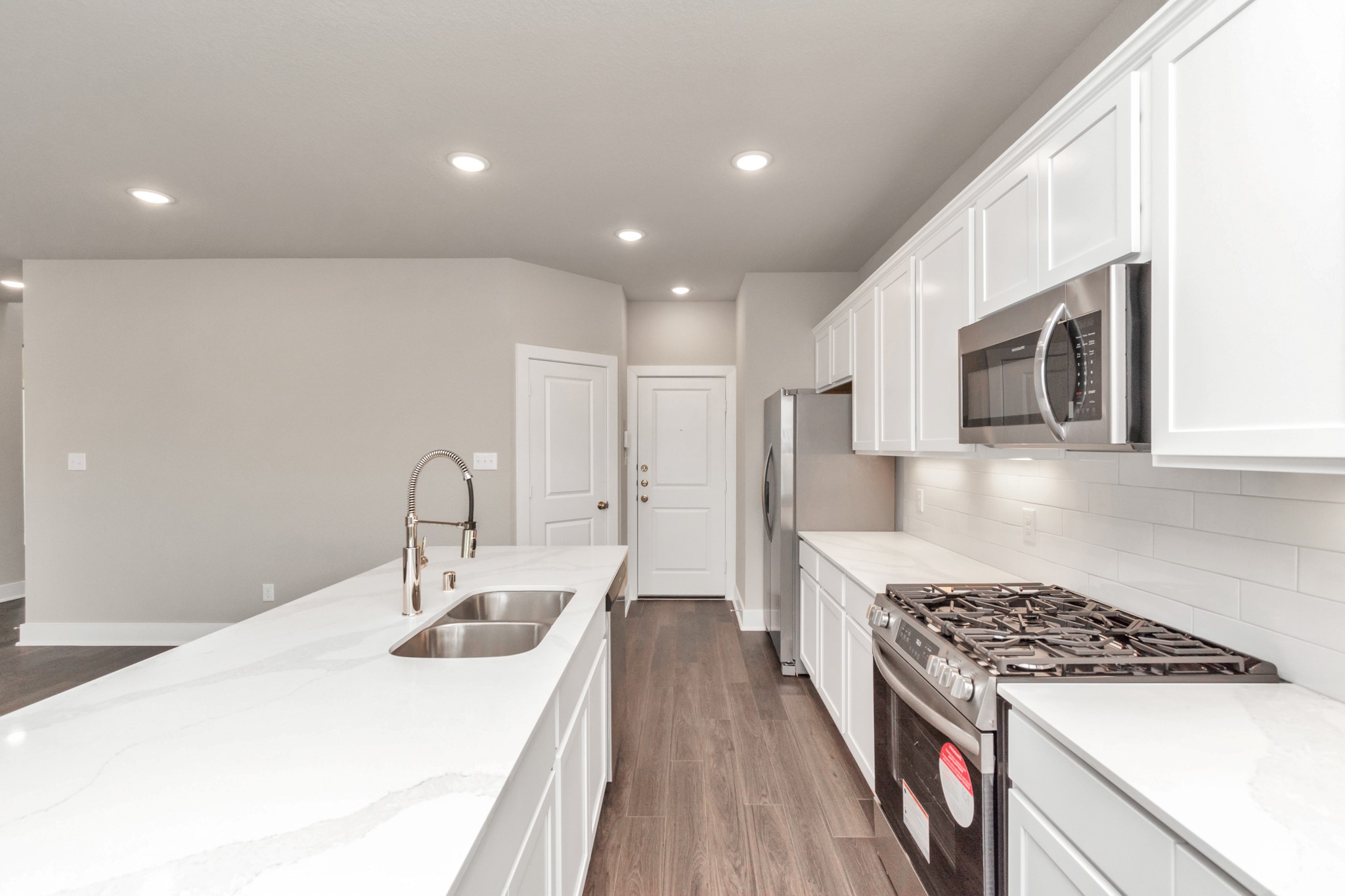 1233 Scarlet Creek Drive, Rosharon, TX 77583