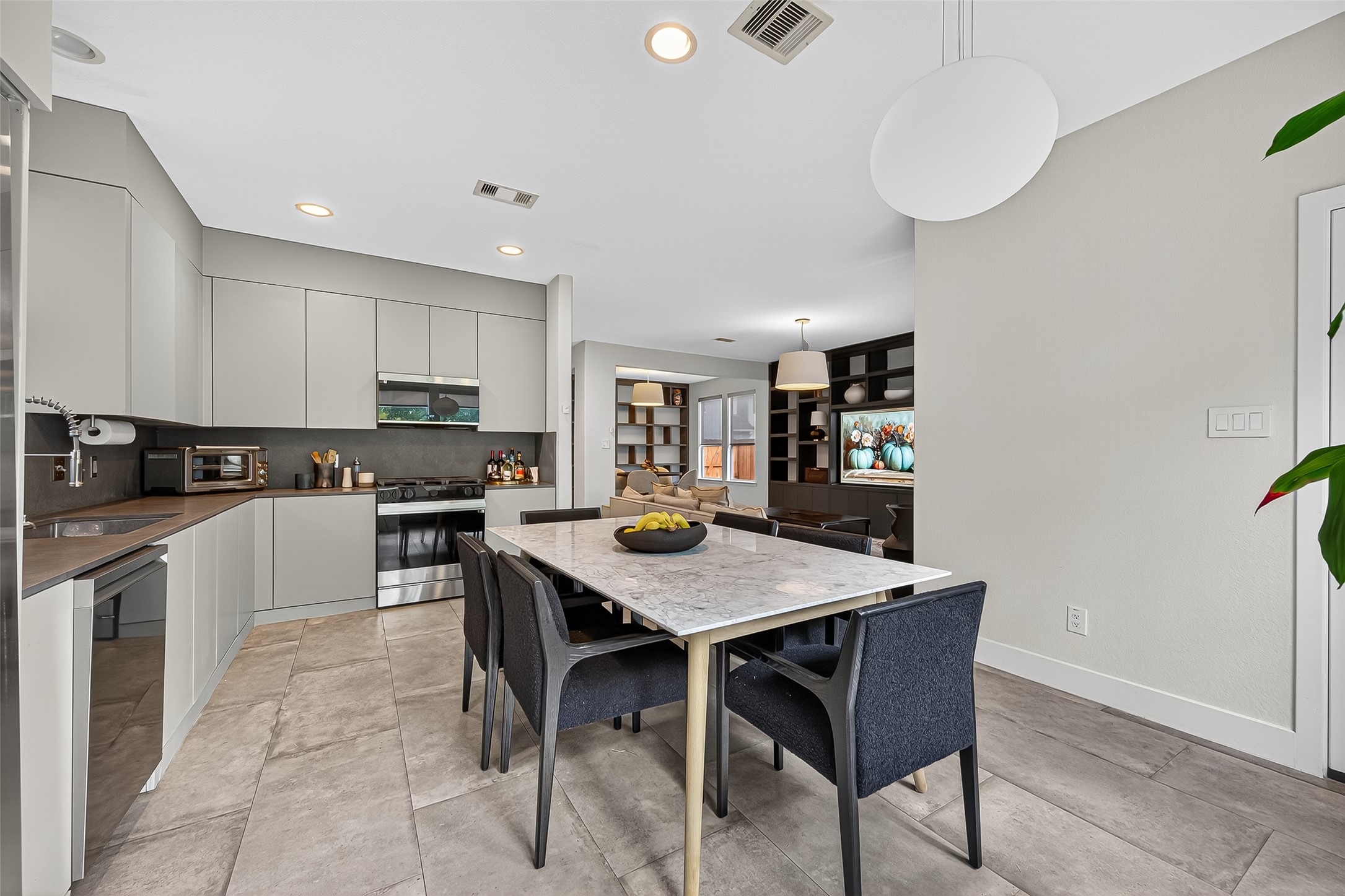 10021 Hillside Bayou Drive, Houston, TX 77080