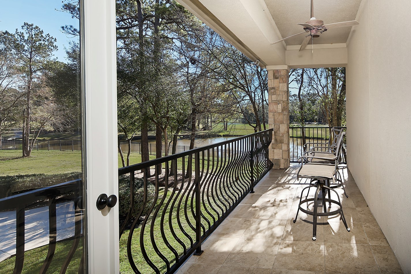 32 Palmer Woods Drive, The Woodlands, TX 77381