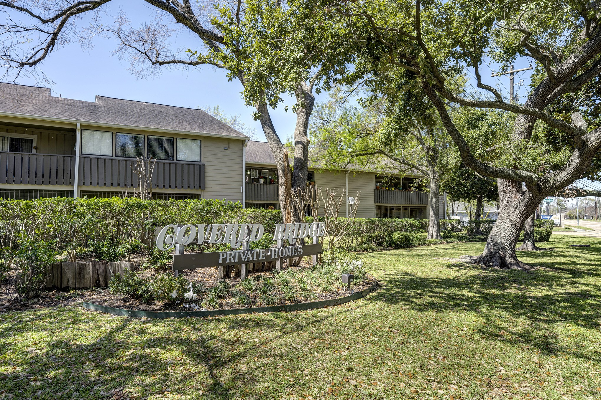 Covered Bridge community in Oak Forest West...MAKE YOUR APPOINTMENT TODAY!