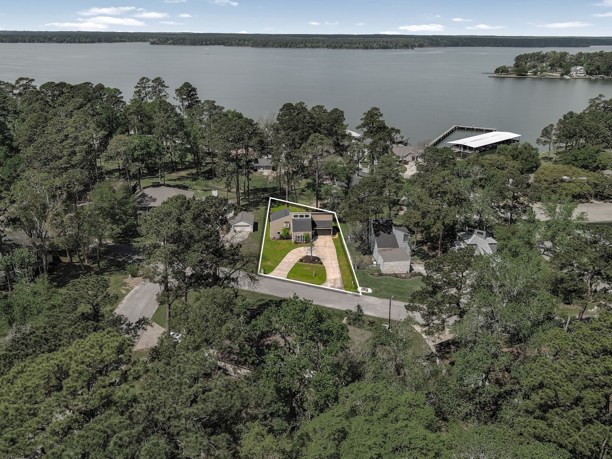 1/3acre in Corinthian Point!