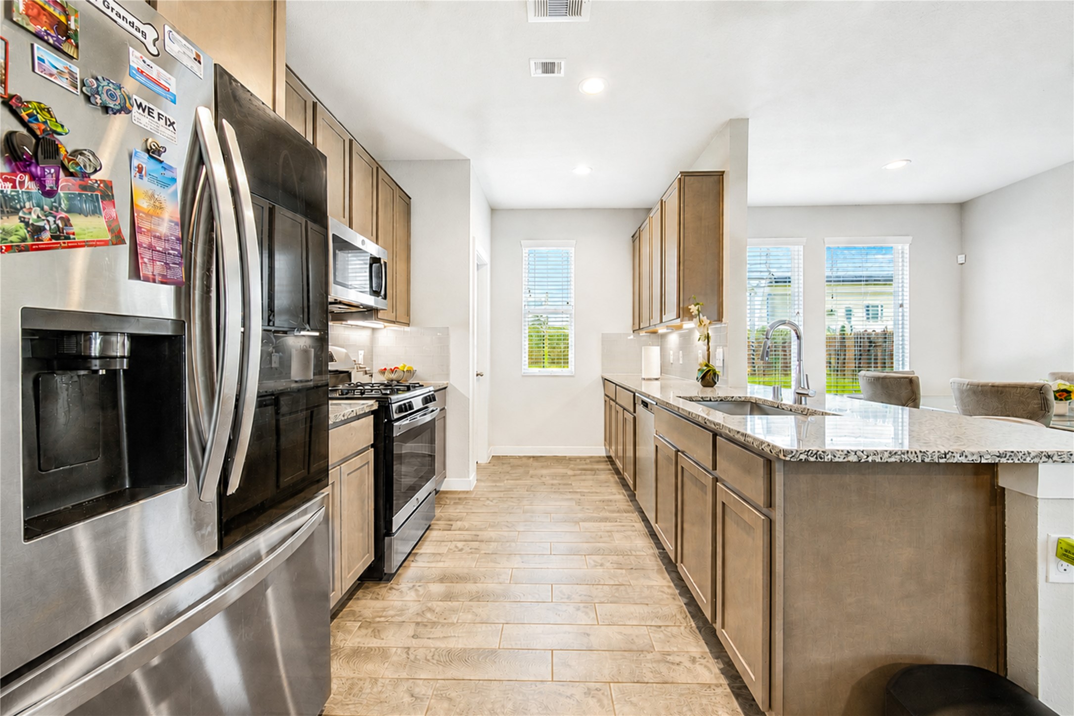 2223 Emerald Diamond Court, Fresno, TX 77545