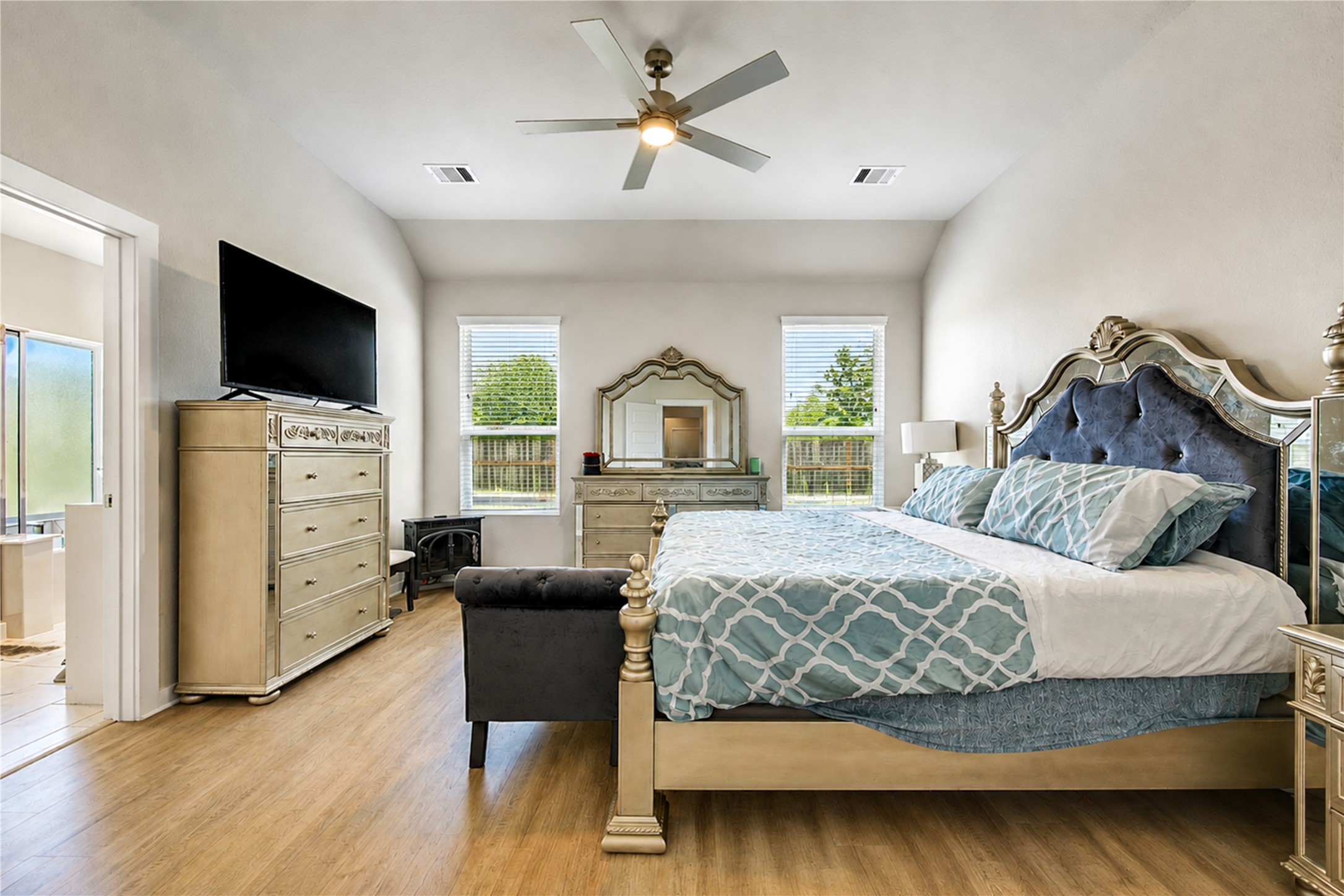 1st Floor Primary bedroom