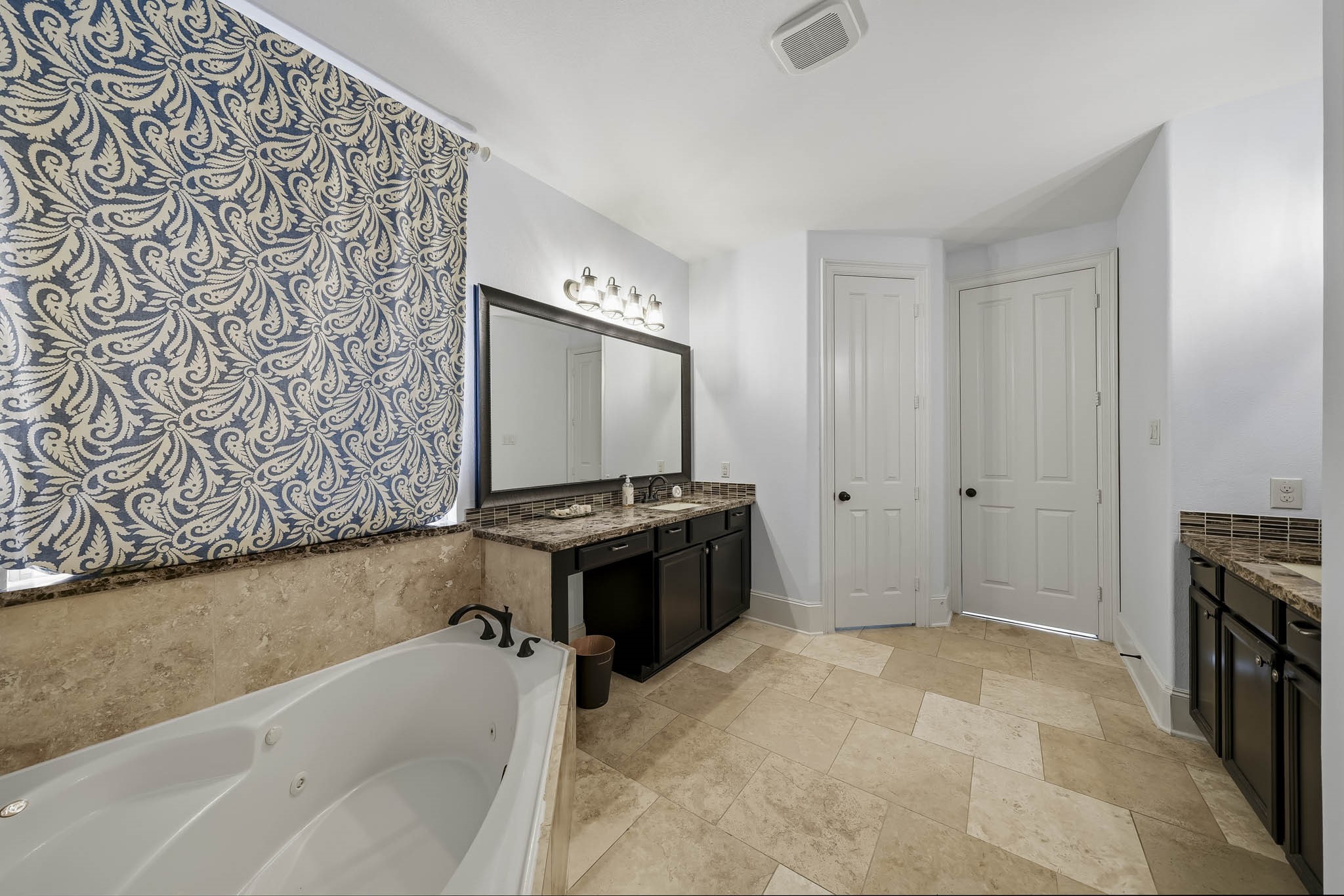 2804 Veneto Court, League City, TX 77573