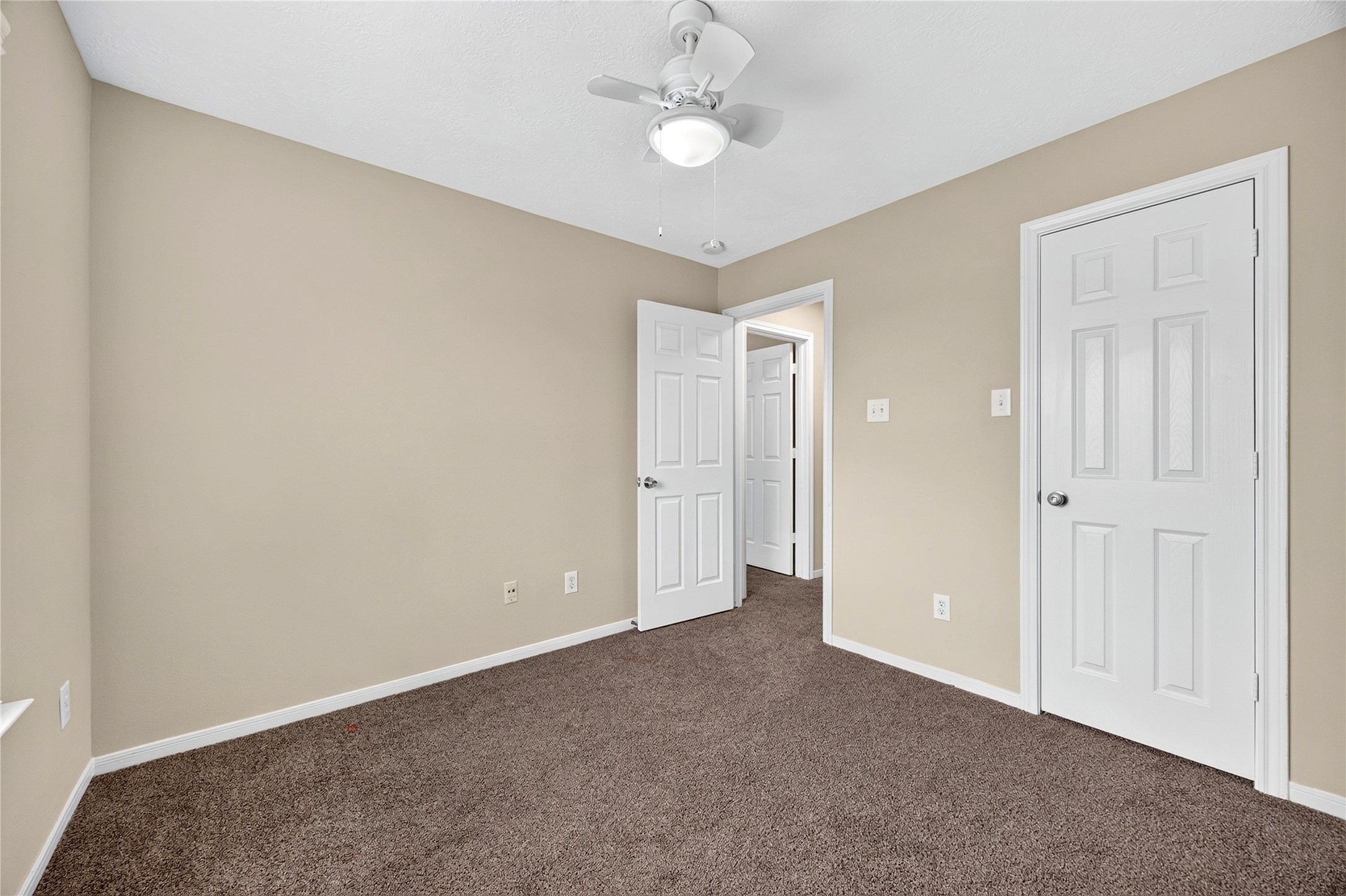 14919 Gray Ridge Drive, Houston, TX 77082