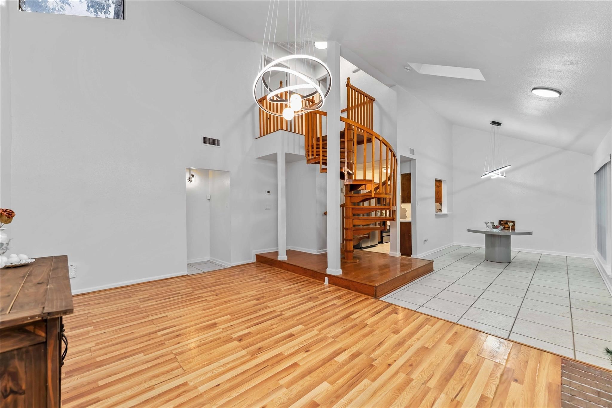 13911 Hollowgreen Drive, Houston, TX 77082 13911 Hollowgreen Drive, Houston, TX 77082
