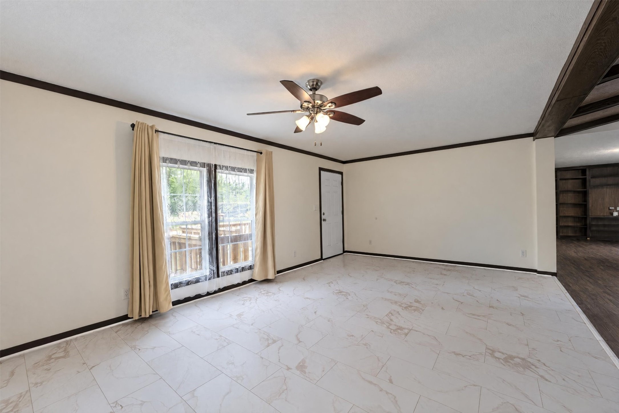 11350 Hillcrest Drive, Conroe, TX 77303
