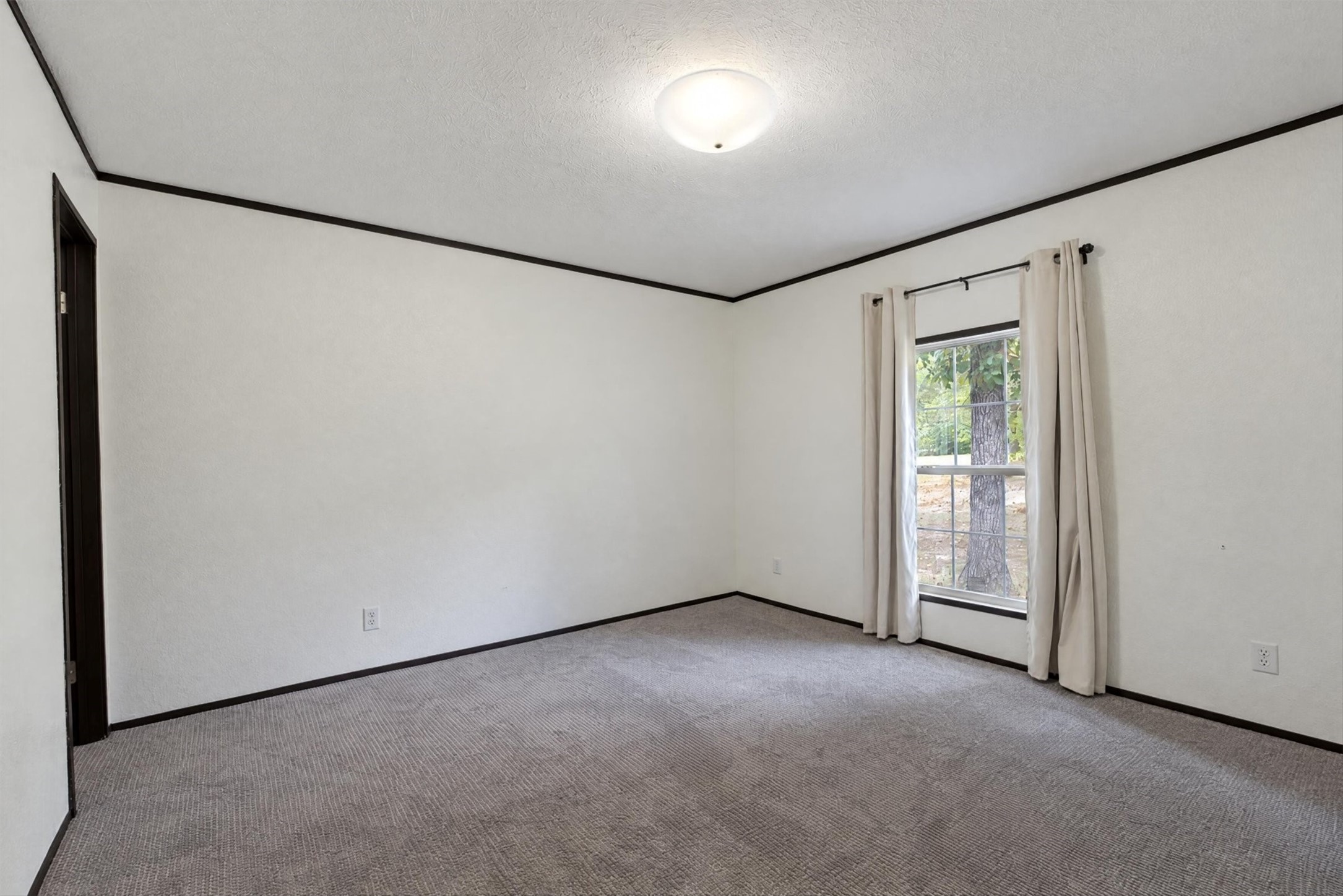 11350 Hillcrest Drive, Conroe, TX 77303
