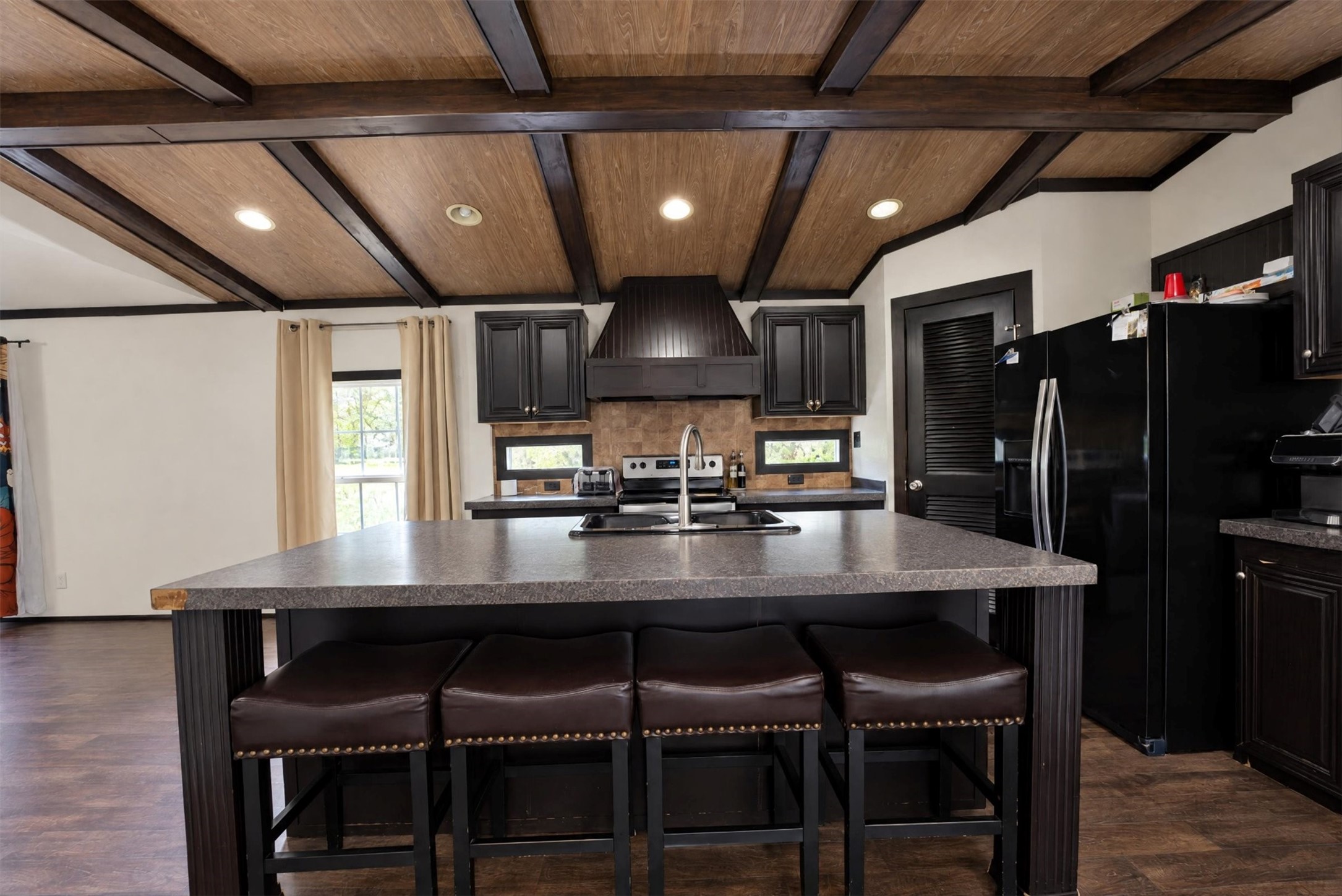 11350 Hillcrest Drive, Conroe, TX 77303