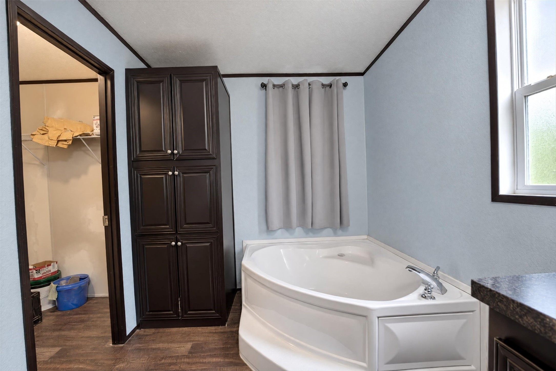 11350 Hillcrest Drive, Conroe, TX 77303