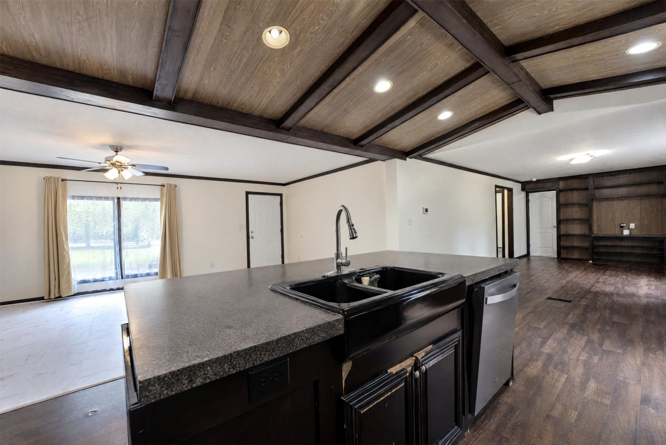 11350 Hillcrest Drive, Conroe, TX 77303