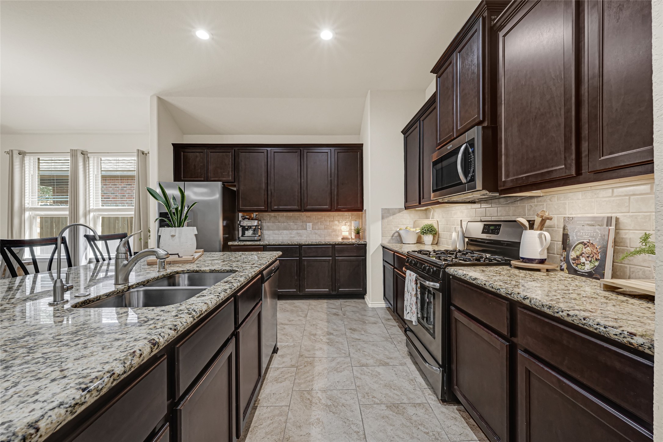 8422 Coral Cove Pass Lane, Conroe, TX 77304