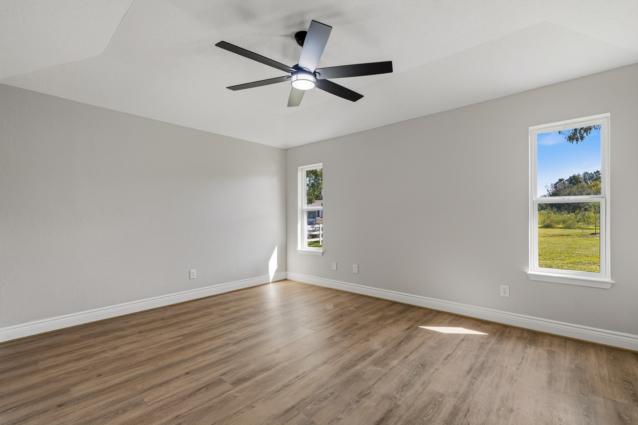 119 Avenue J, Dickinson, TX 77539