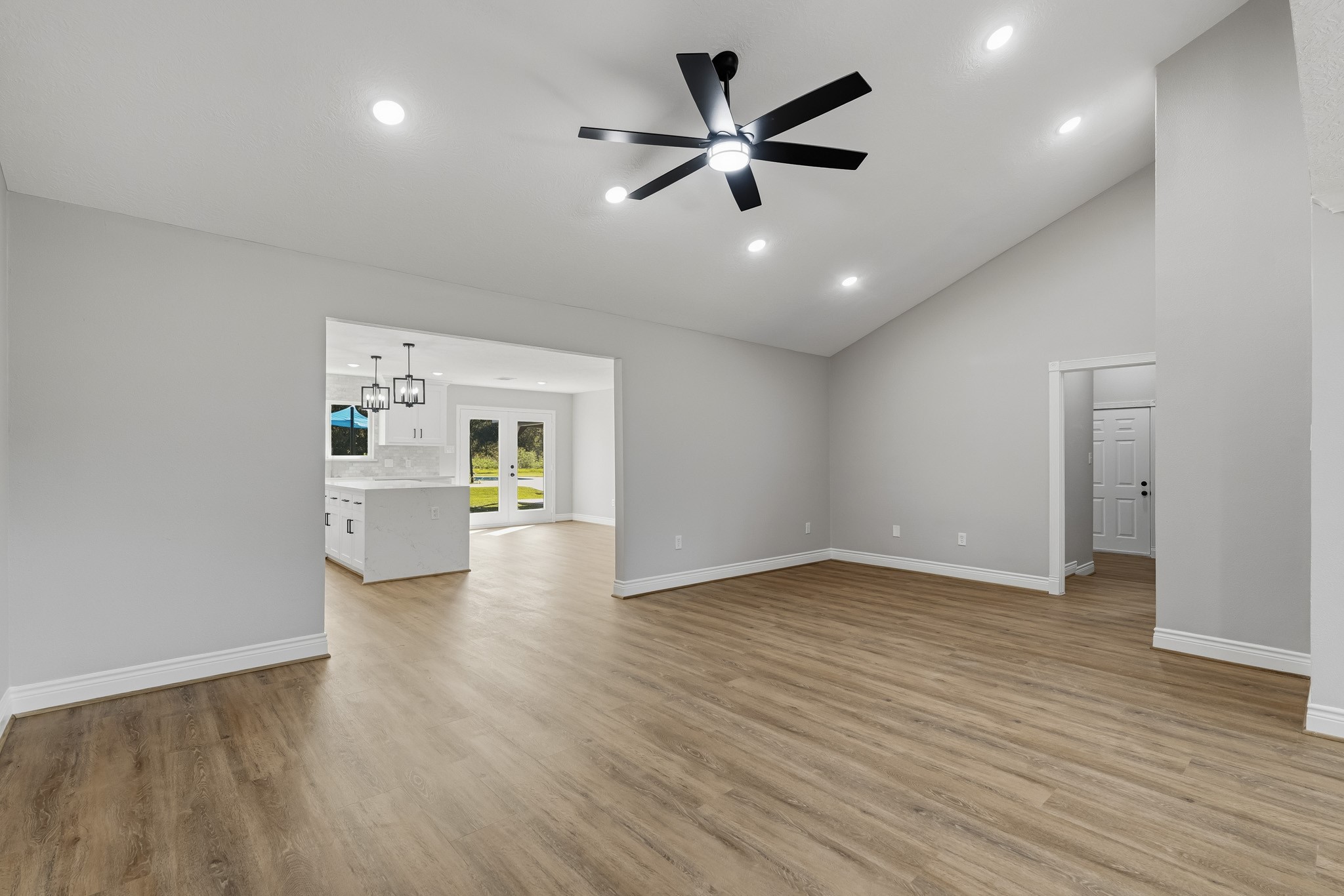 119 Avenue J, Dickinson, TX 77539