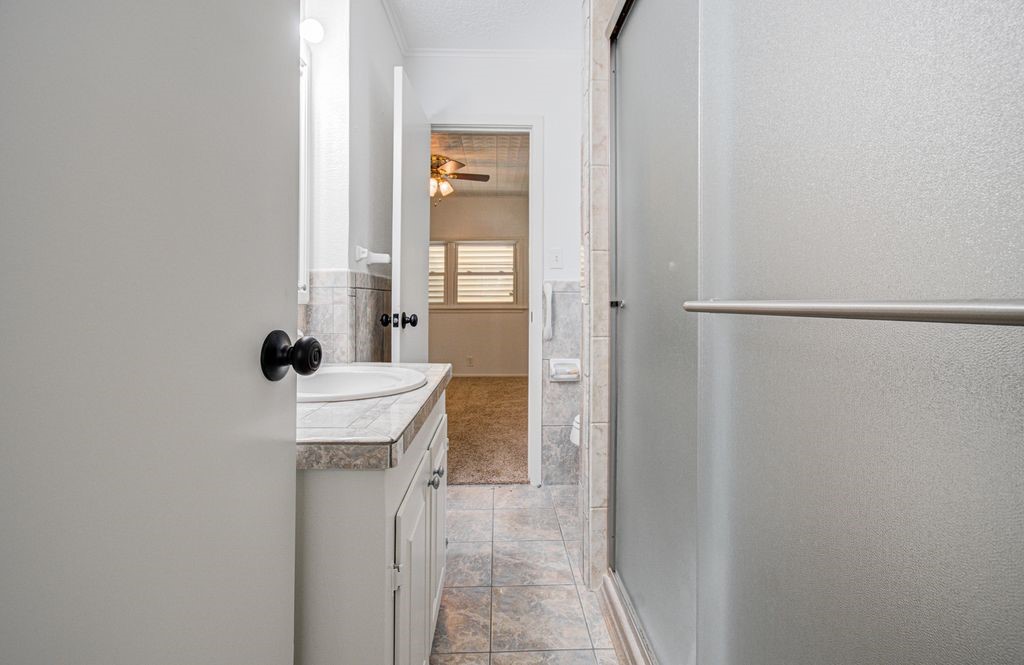 5216-4 County Road 469, Brazoria, TX 77422
