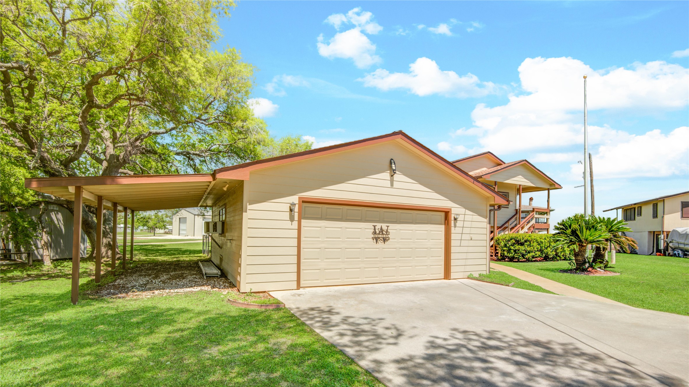 5216-4 County Road 469, Brazoria, TX 77422