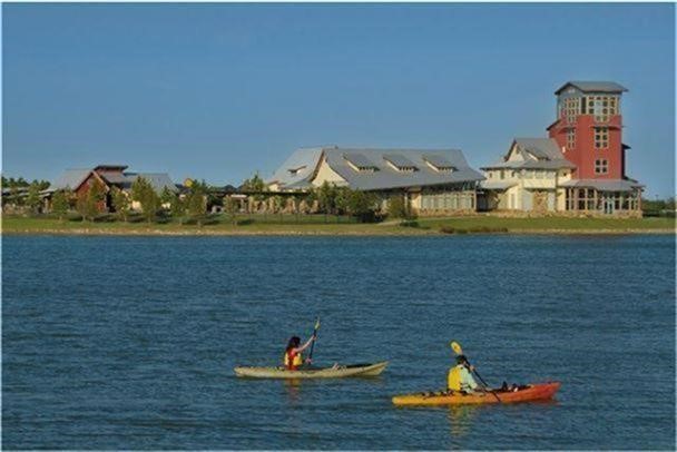Lifes always in season at Cross Creek Ranch! As a resident, youll enjoy a calendar full of seasonal events planned by the communitys own Lifestyles Directorbringing neighbors together for fun, connection, and memories the whole family will love.