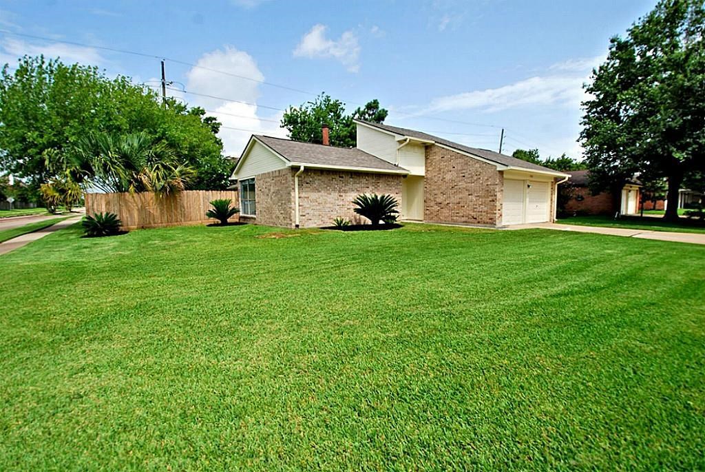 1503 Vickery Drive, Sugar Land, TX 77498