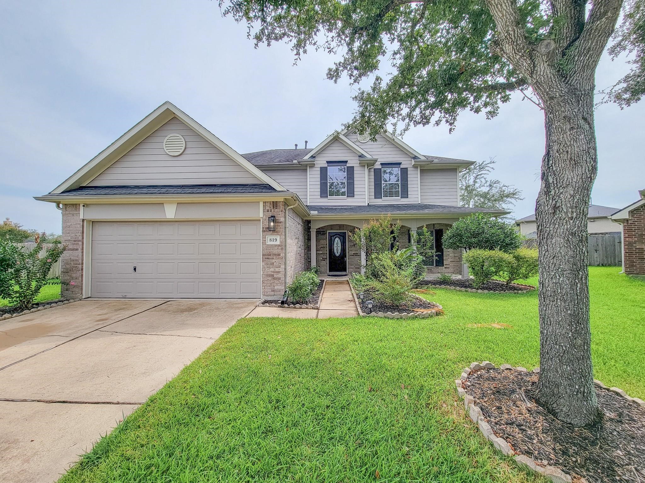819 Arlington Lane, Rosenberg, TX 77469
