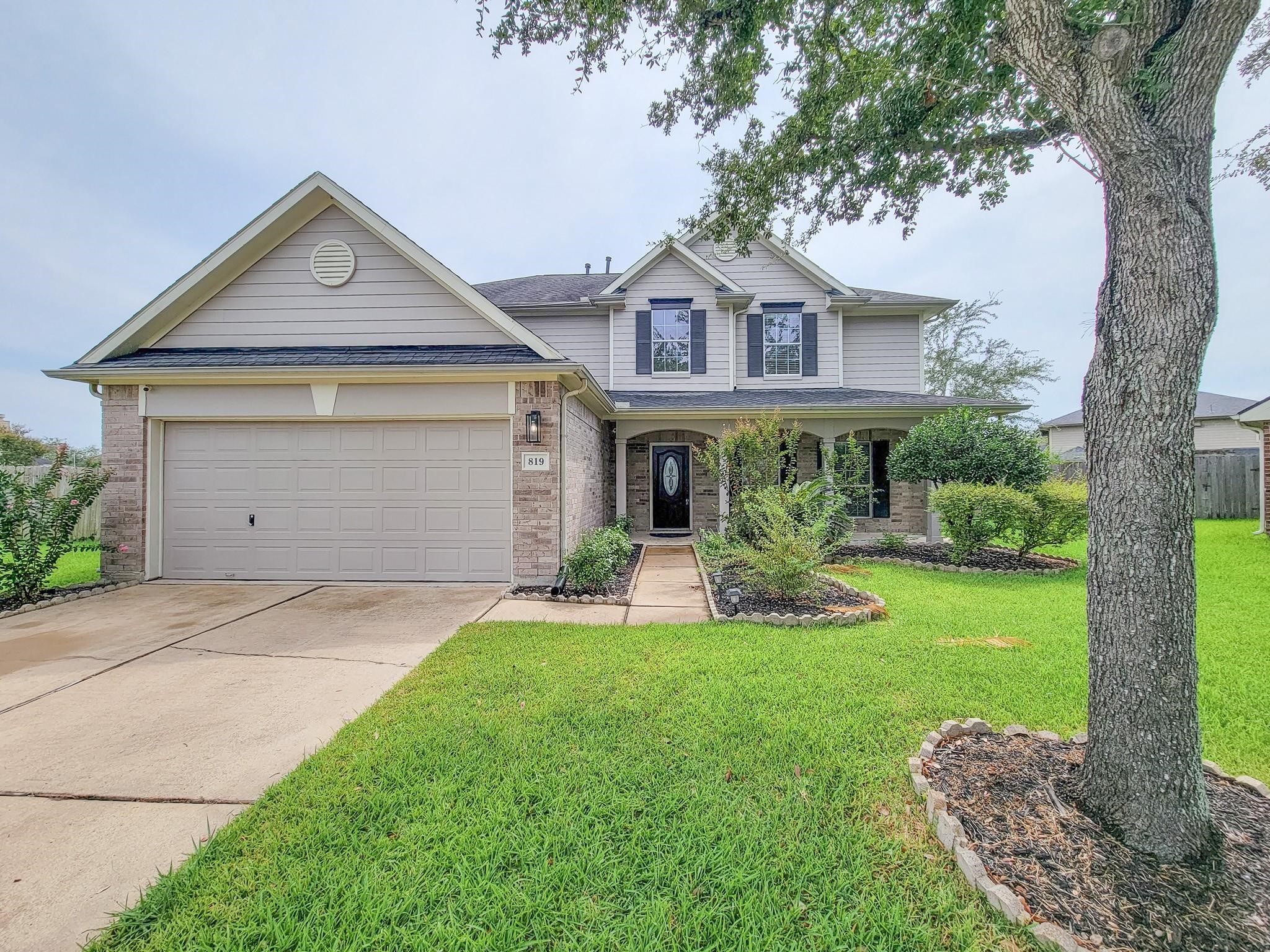 819 Arlington Lane, Rosenberg, TX 77469