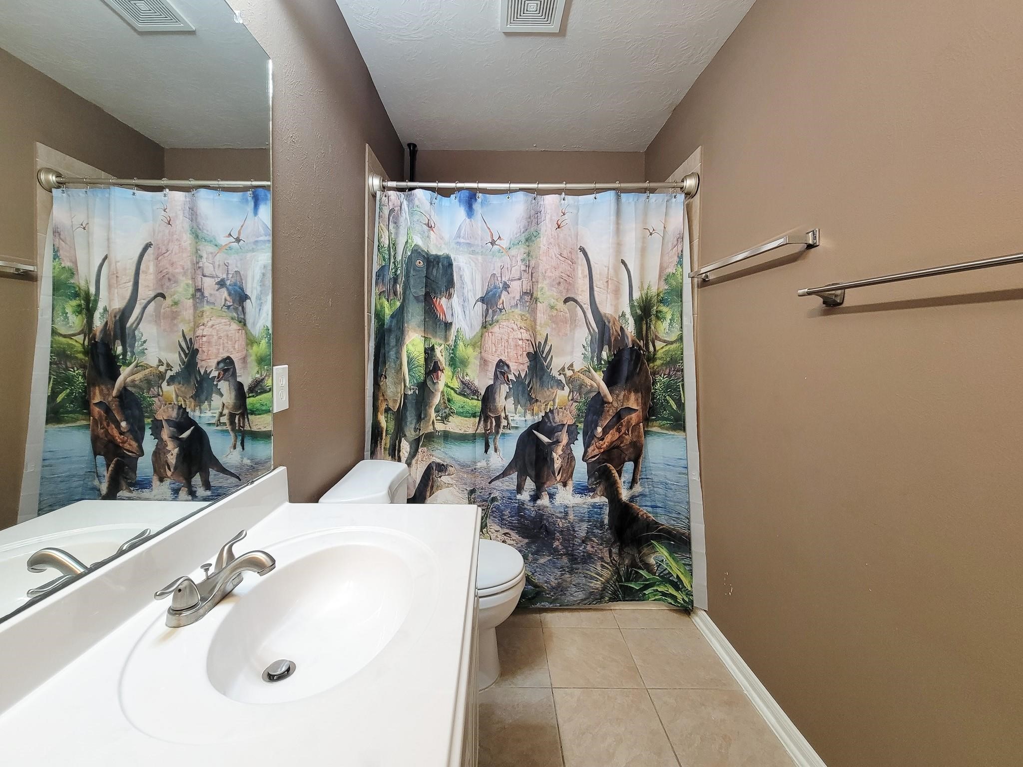 819 Arlington Lane, Rosenberg, TX 77469