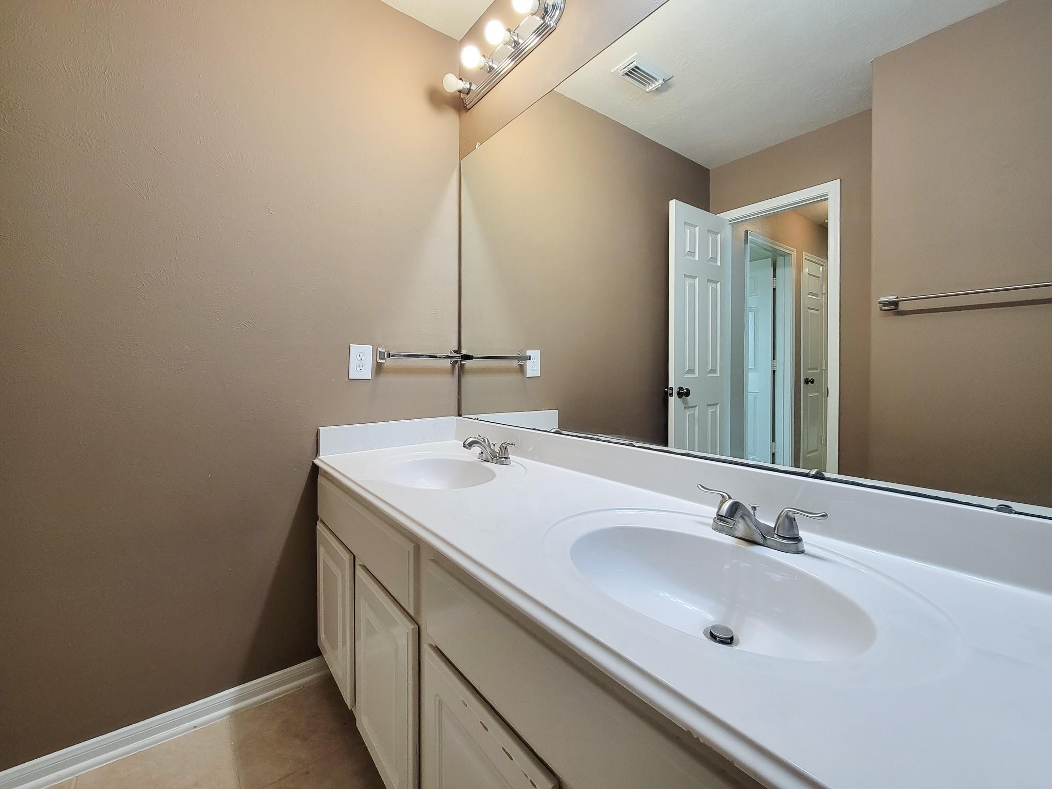 819 Arlington Lane, Rosenberg, TX 77469