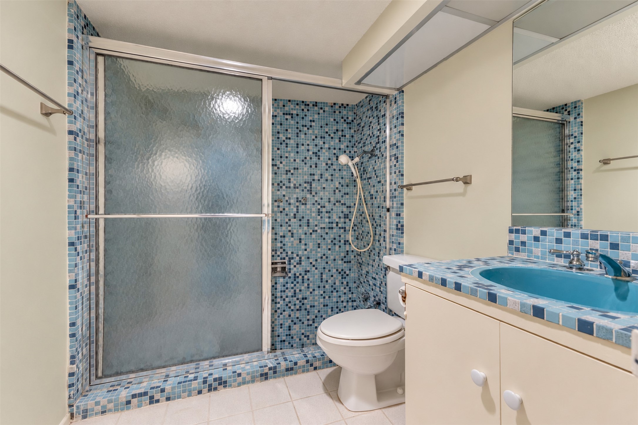 A secondary bath