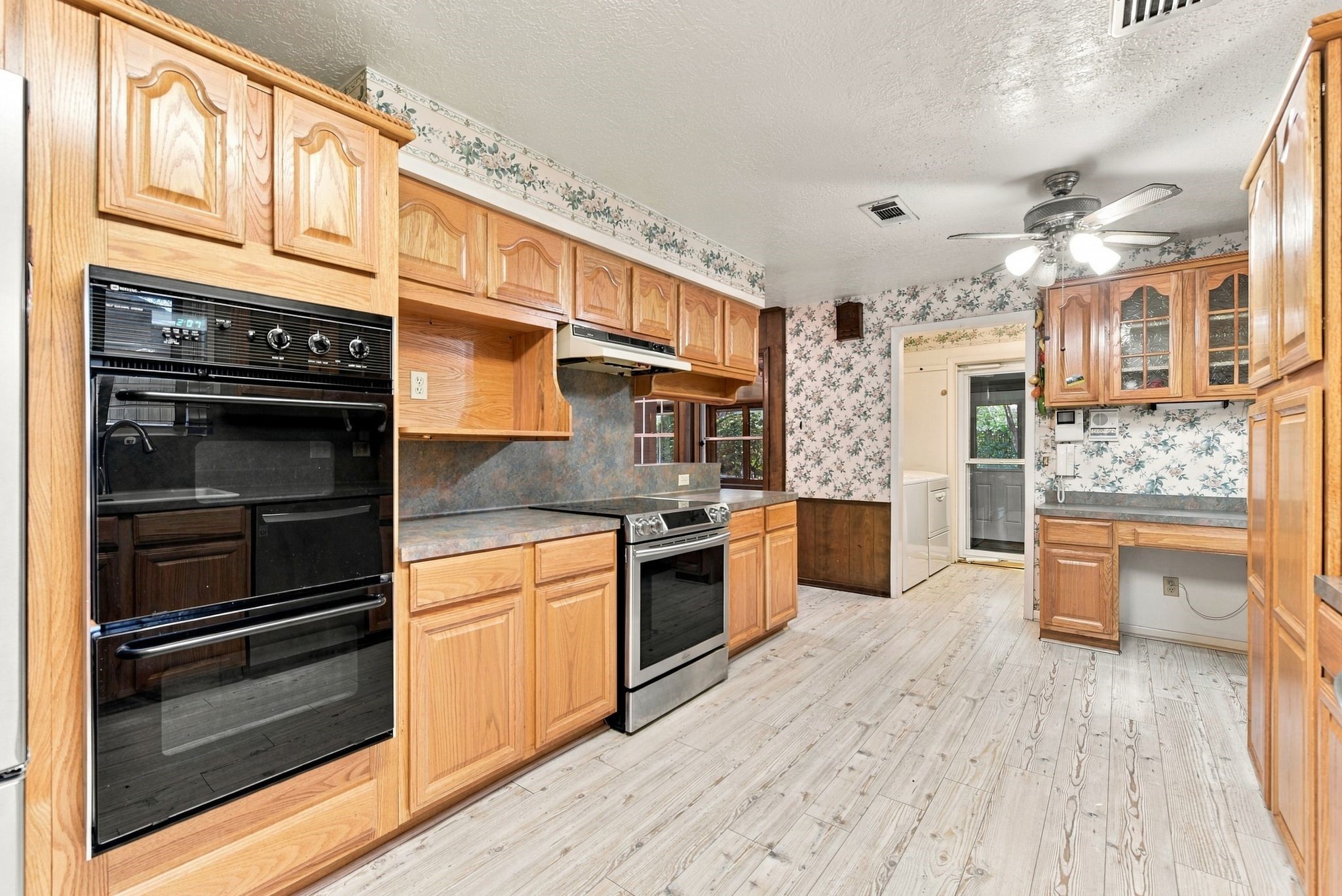 27214 Paula Lane, Conroe, TX 77385