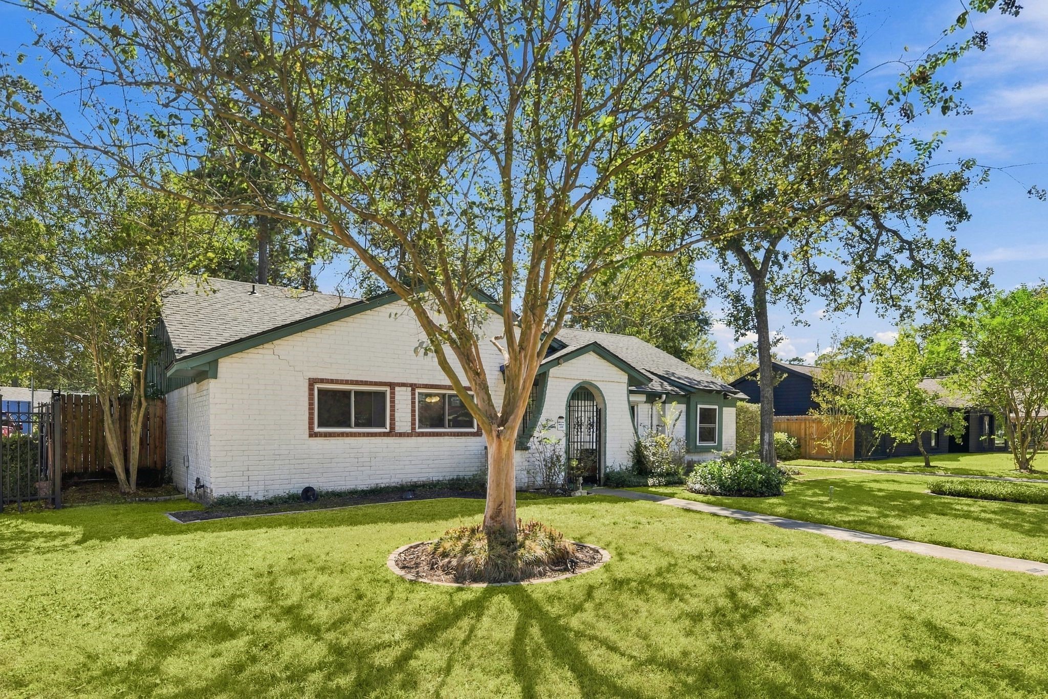 27214 Paula Lane, Conroe, TX 77385