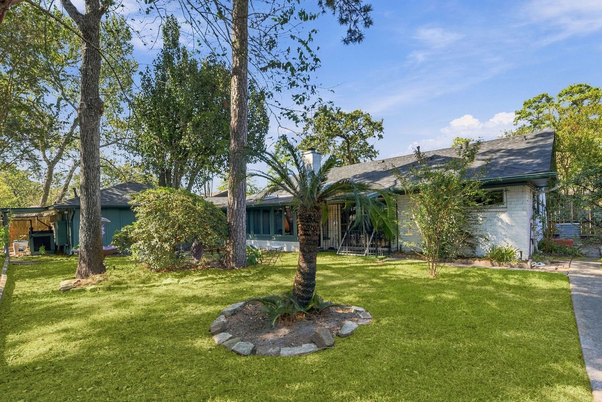 27214 Paula Lane, Conroe, TX 77385