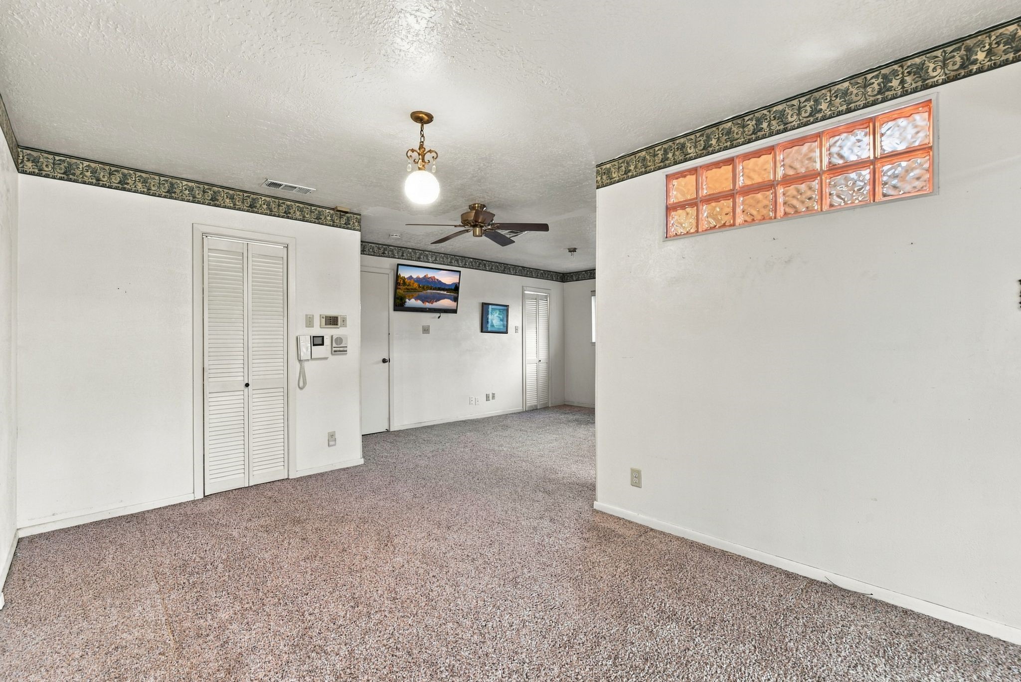 27214 Paula Lane, Conroe, TX 77385