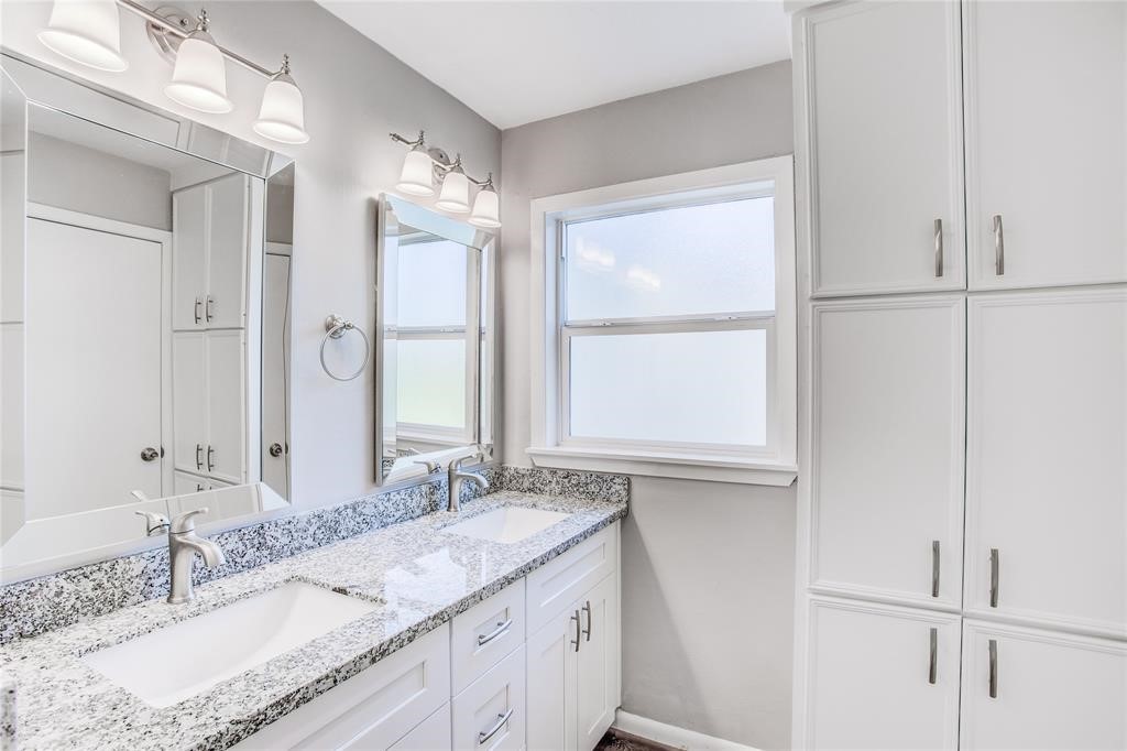 4137 Woodfin Street, Houston, TX 77025