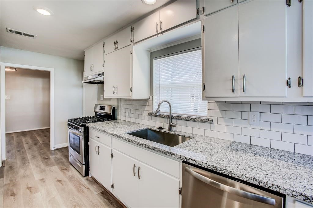 4137 Woodfin Street, Houston, TX 77025 4137 Woodfin Street, Houston, TX 77025