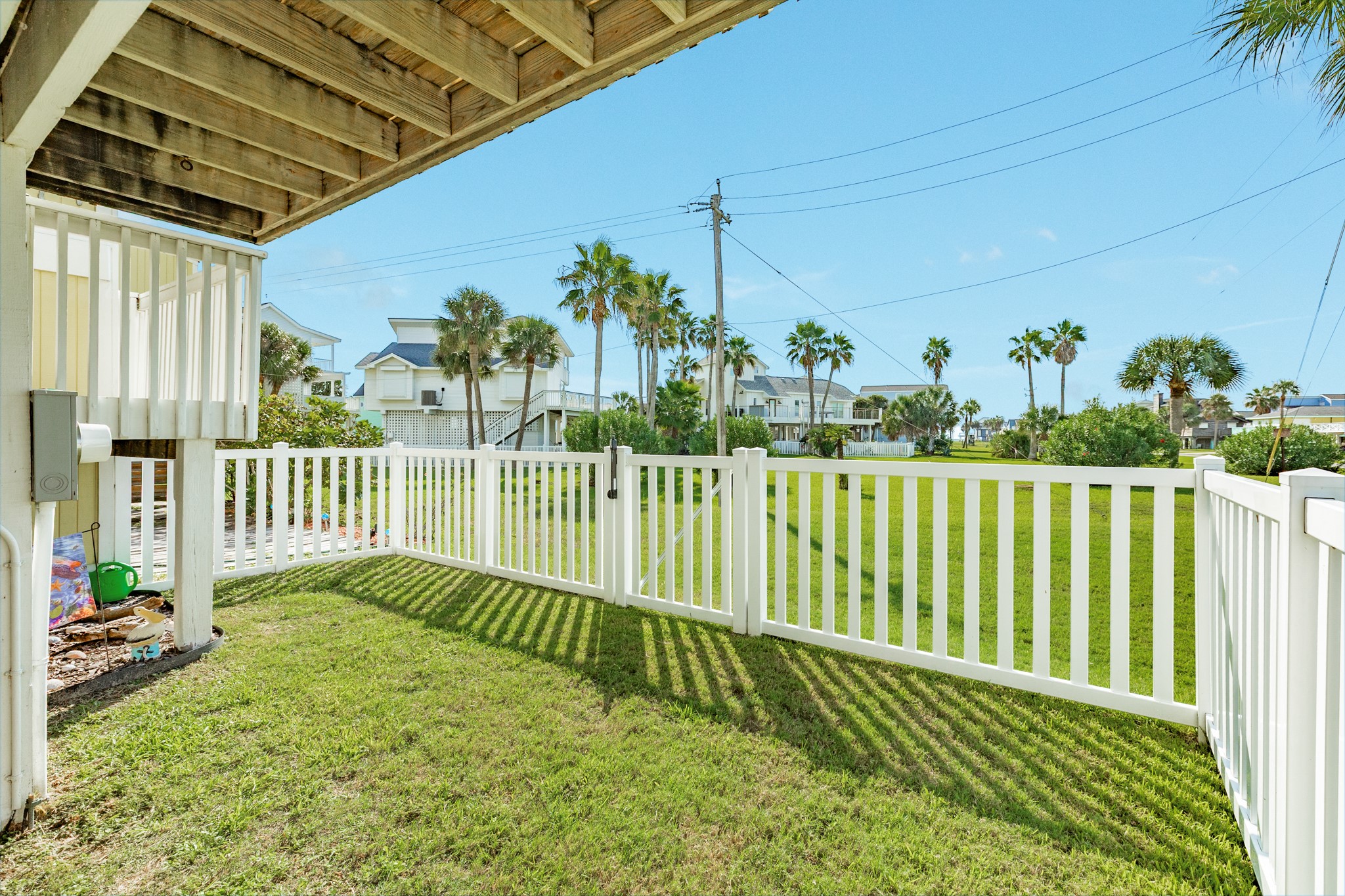 301 Jean Lafitte Cove, Galveston, TX 77554
