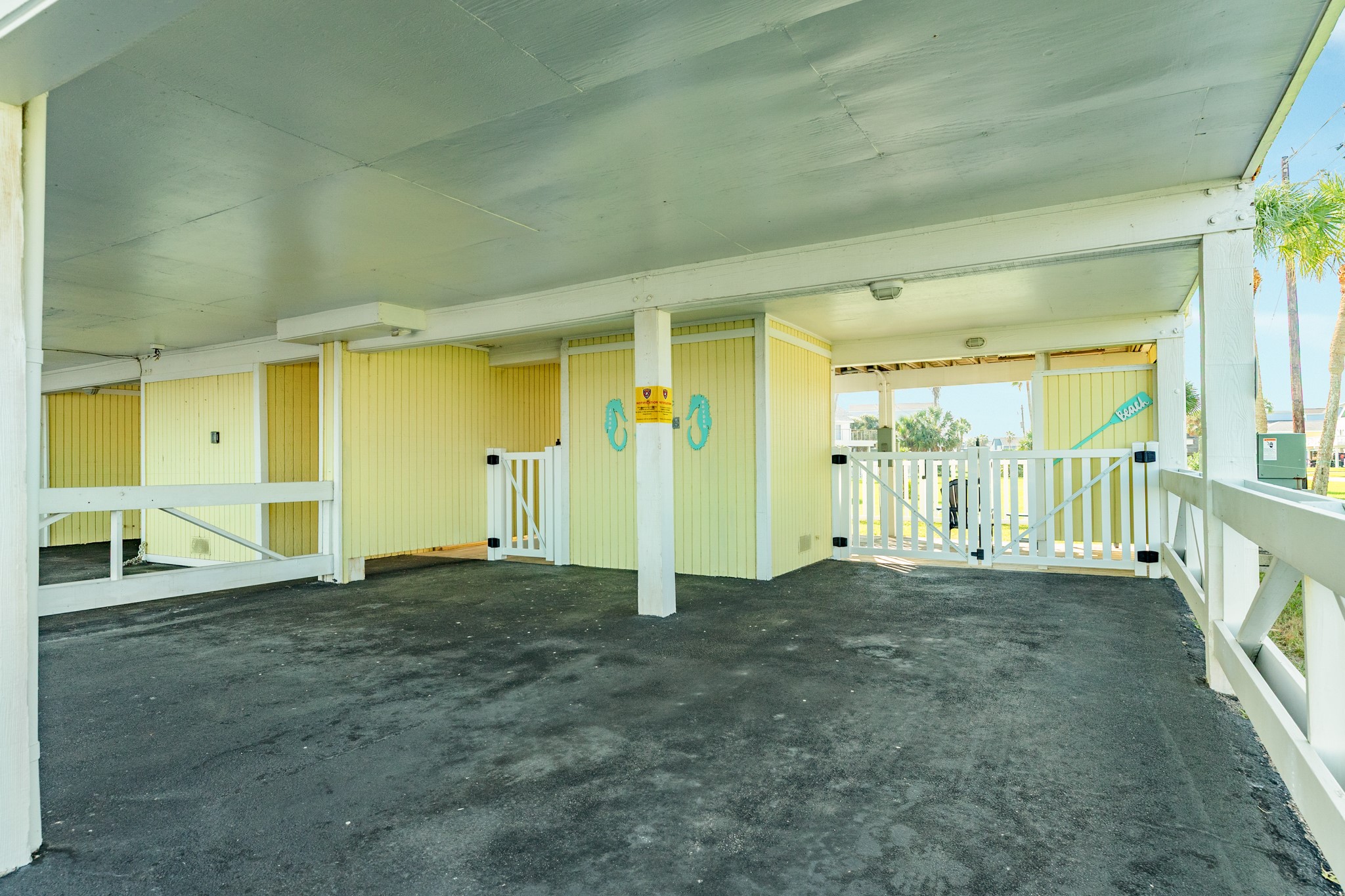 301 Jean Lafitte Cove, Galveston, TX 77554