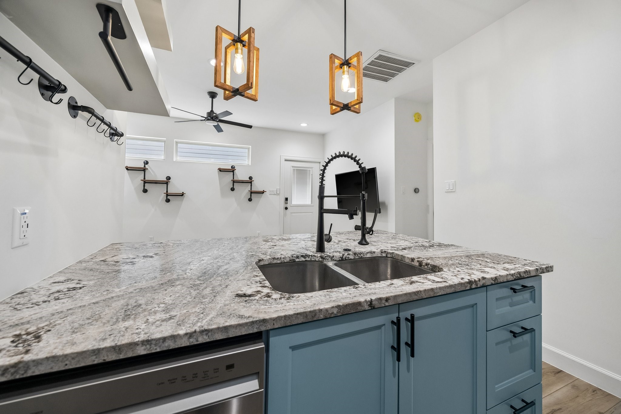 542 Granberry Street, Houston, TX 77007