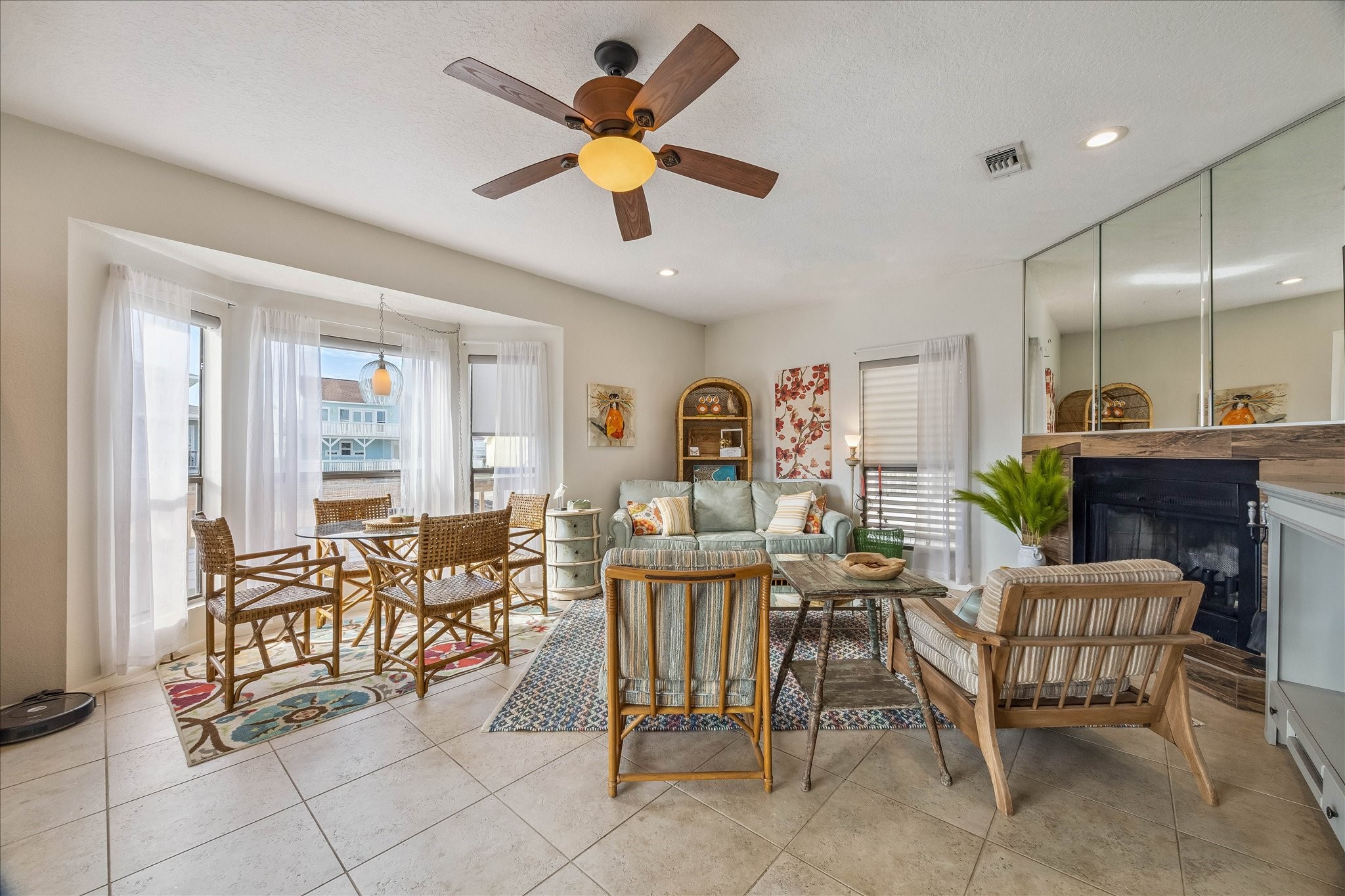 1007 Tiki, Tiki Island, TX 77554
