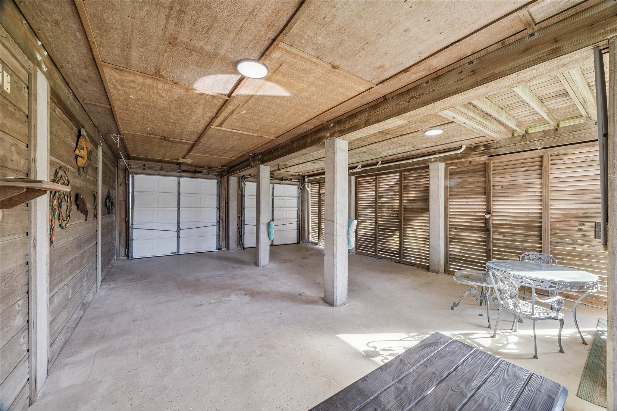 1007 Tiki, Tiki Island, TX 77554