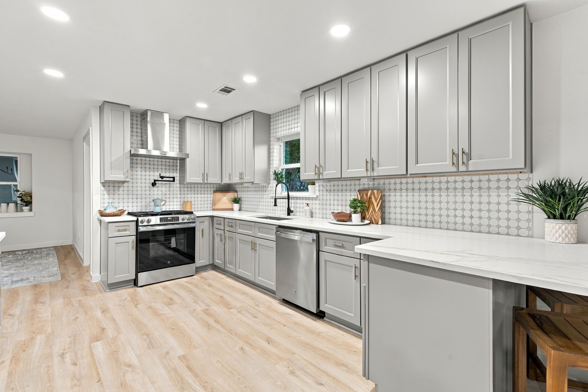 15302 Walters Road, Houston, TX 77068