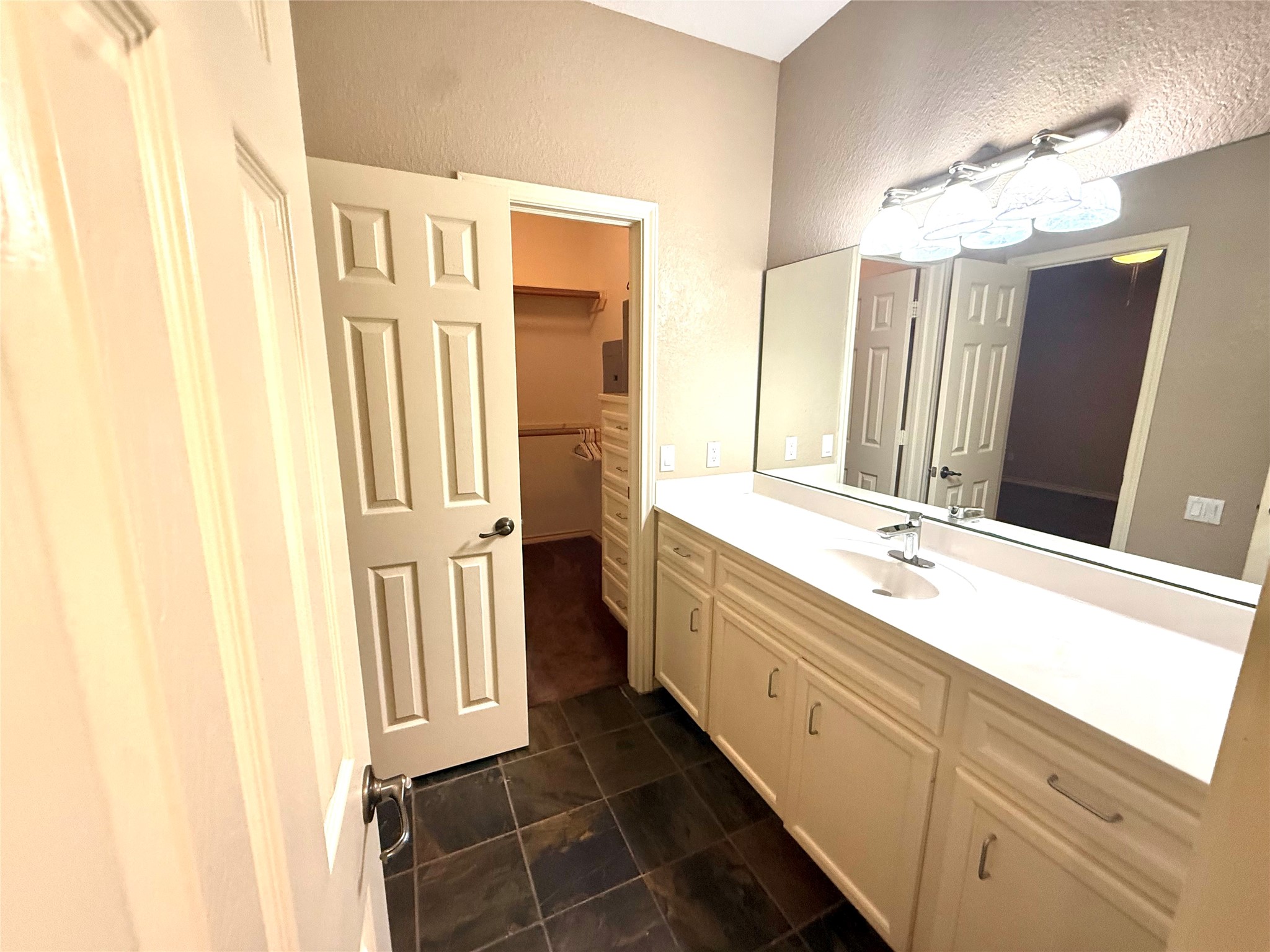 3040 Bayshore Drive, #3, Bacliff, TX 77518