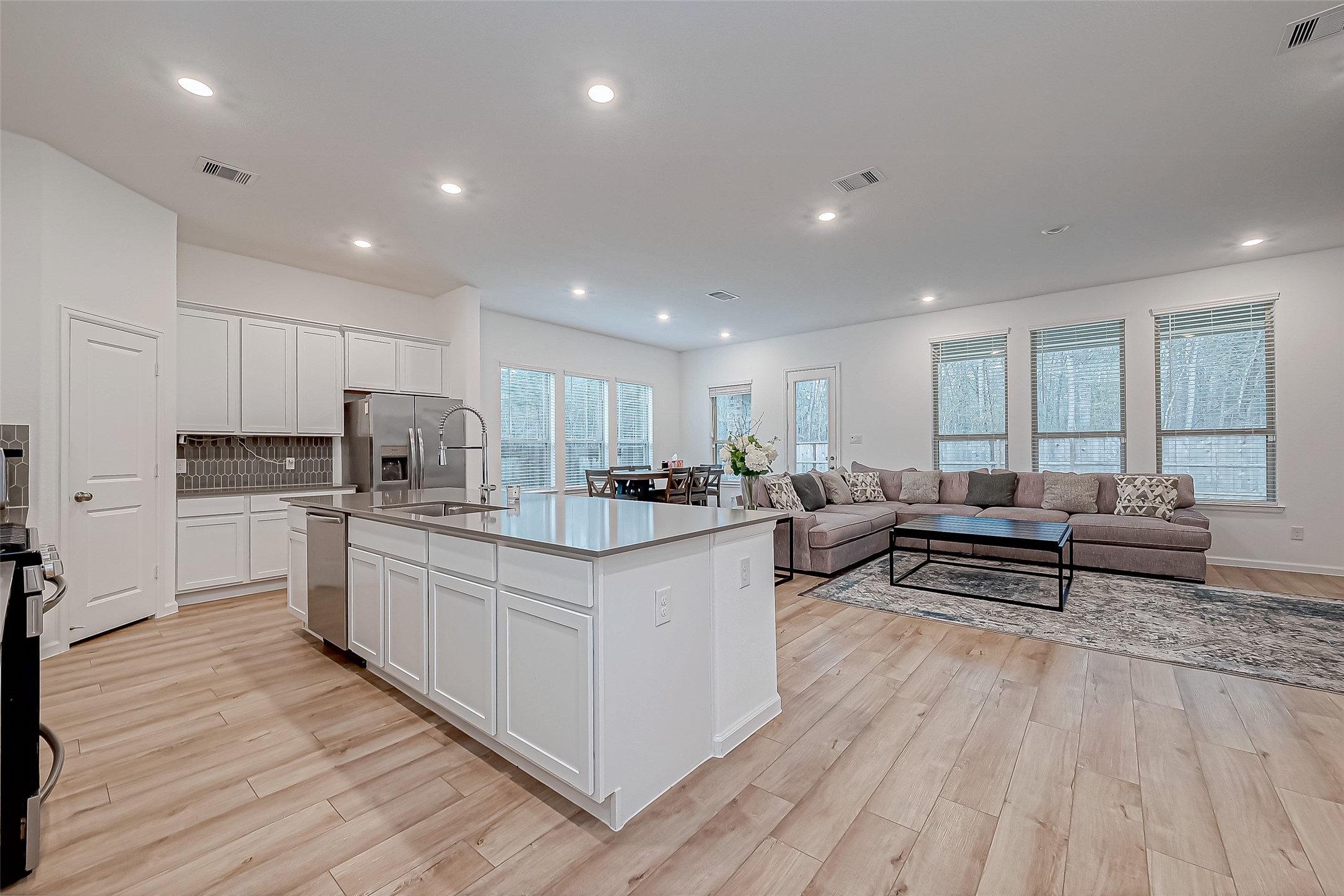 23722 Canolo Grove Lane, New Caney, TX 77357