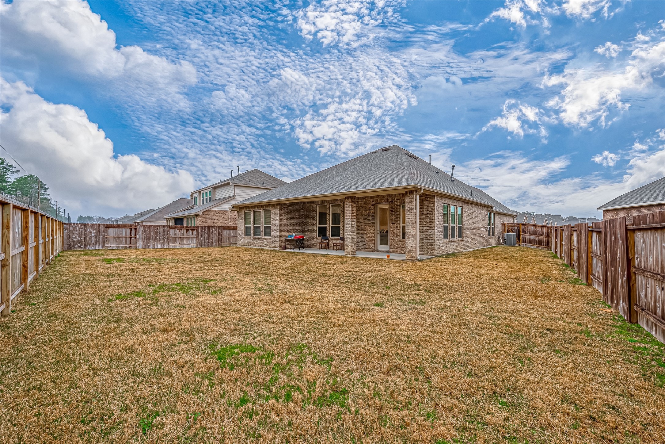 23722 Canolo Grove Lane, New Caney, TX 77357