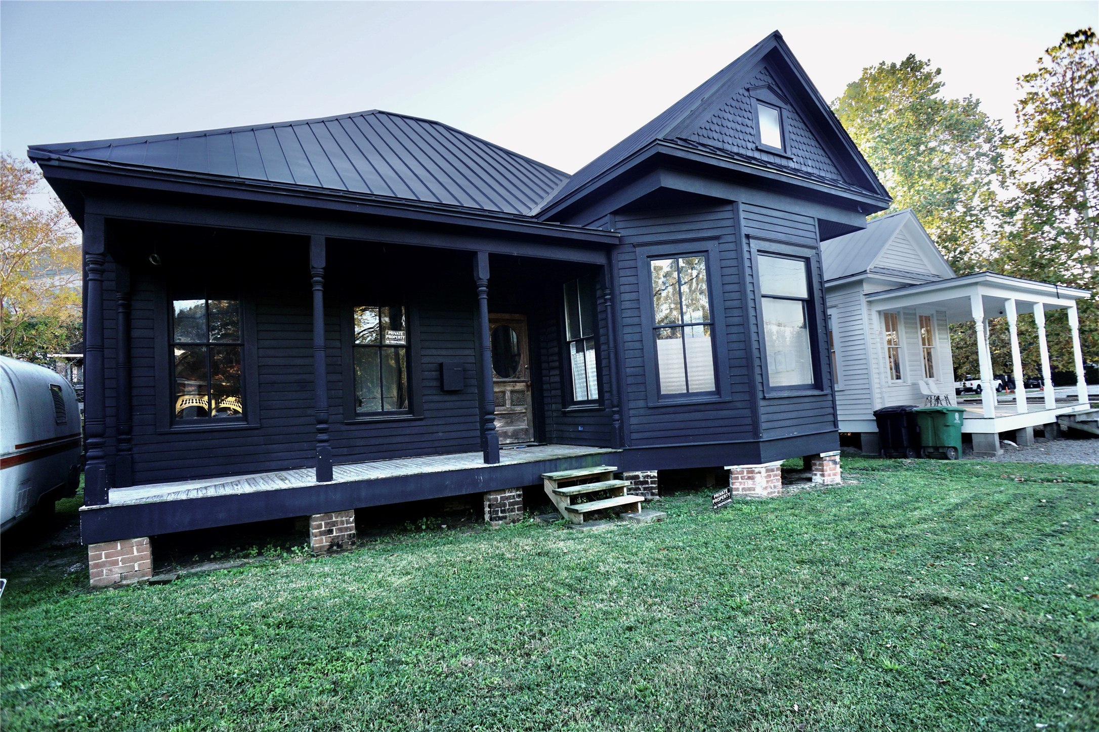 2215 Kane Street, Houston, TX 77007 2215 Kane Street, Houston, TX 77007