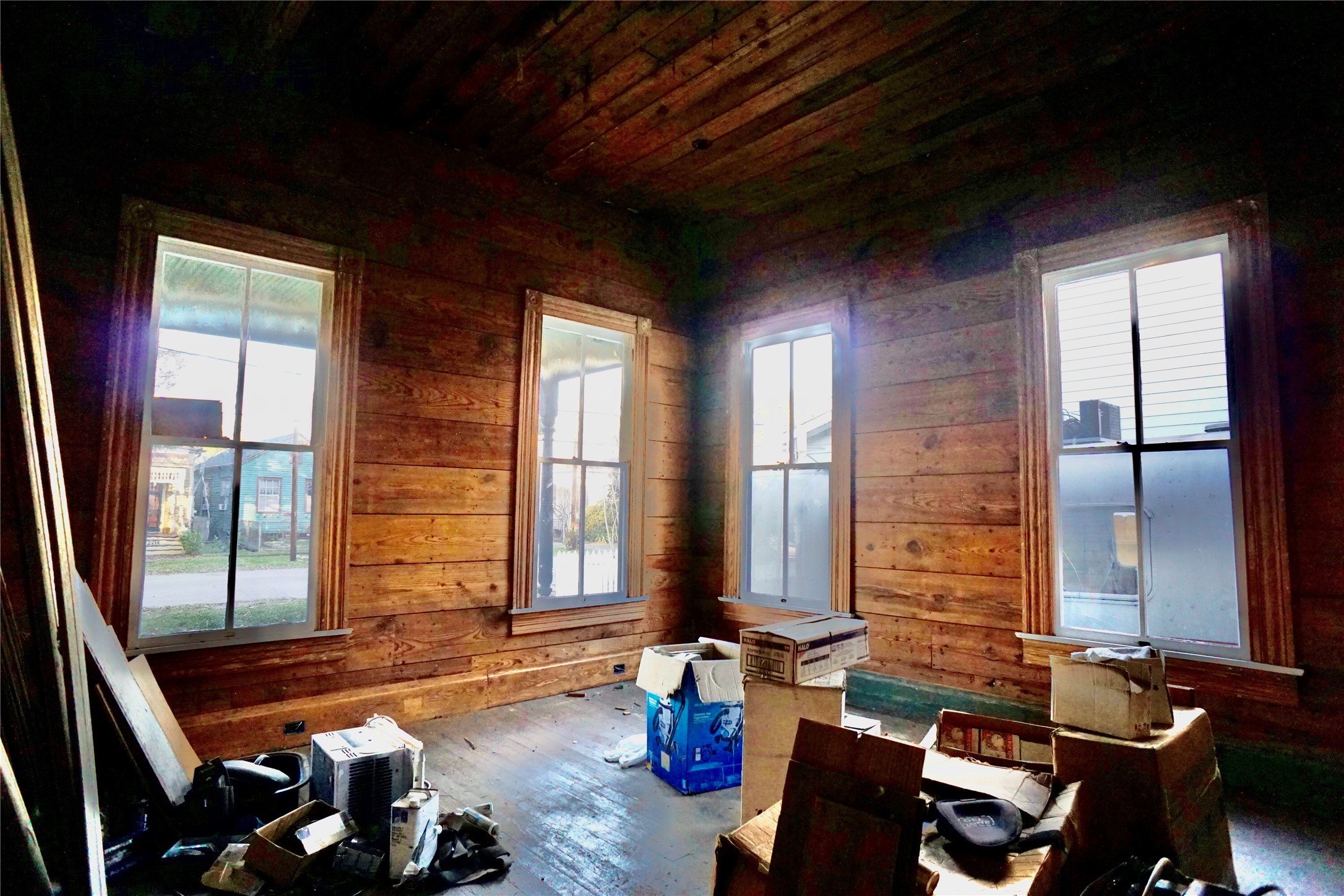 2215 Kane Street, Houston, TX 77007