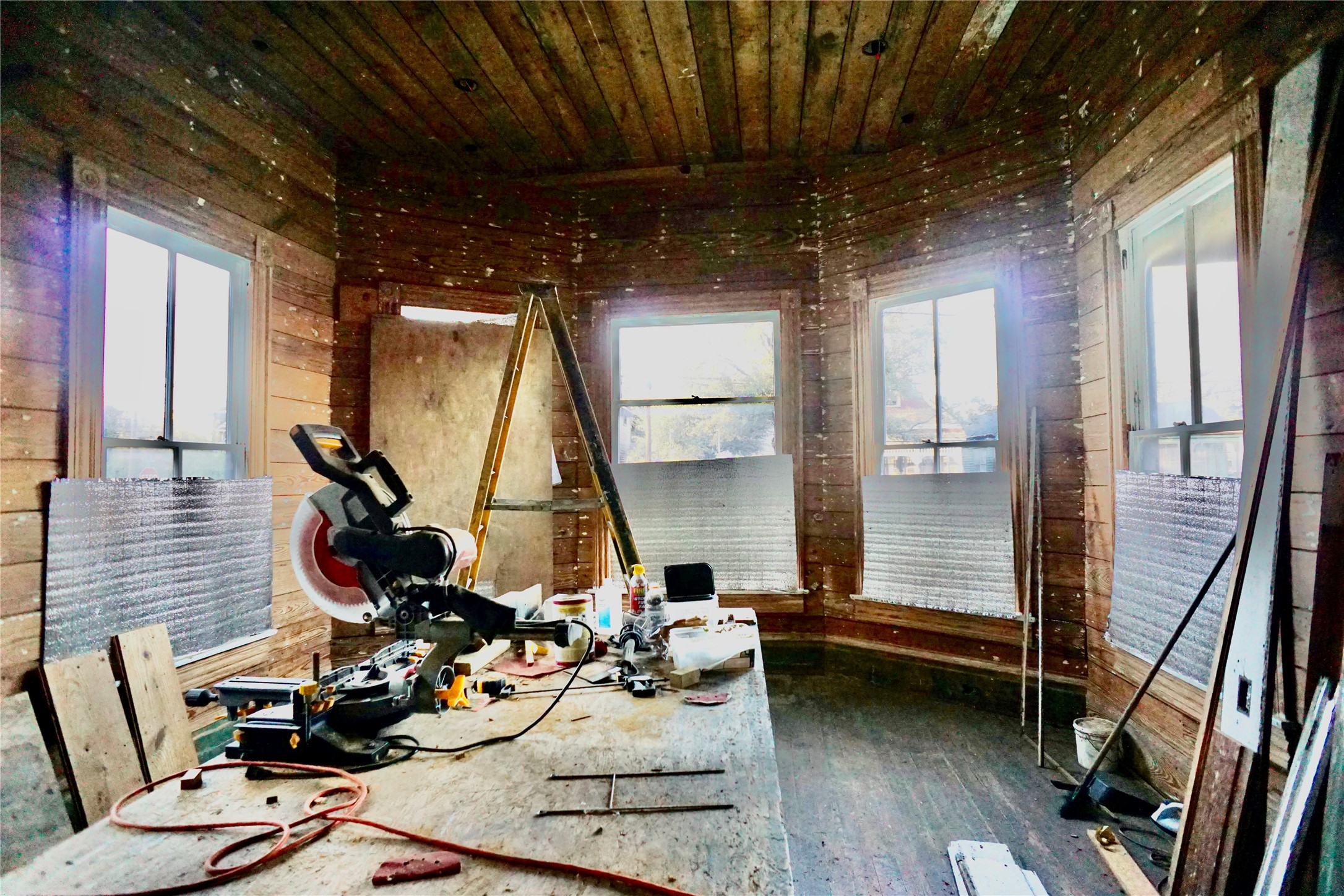 2215 Kane Street, Houston, TX 77007 2215 Kane Street, Houston, TX 77007