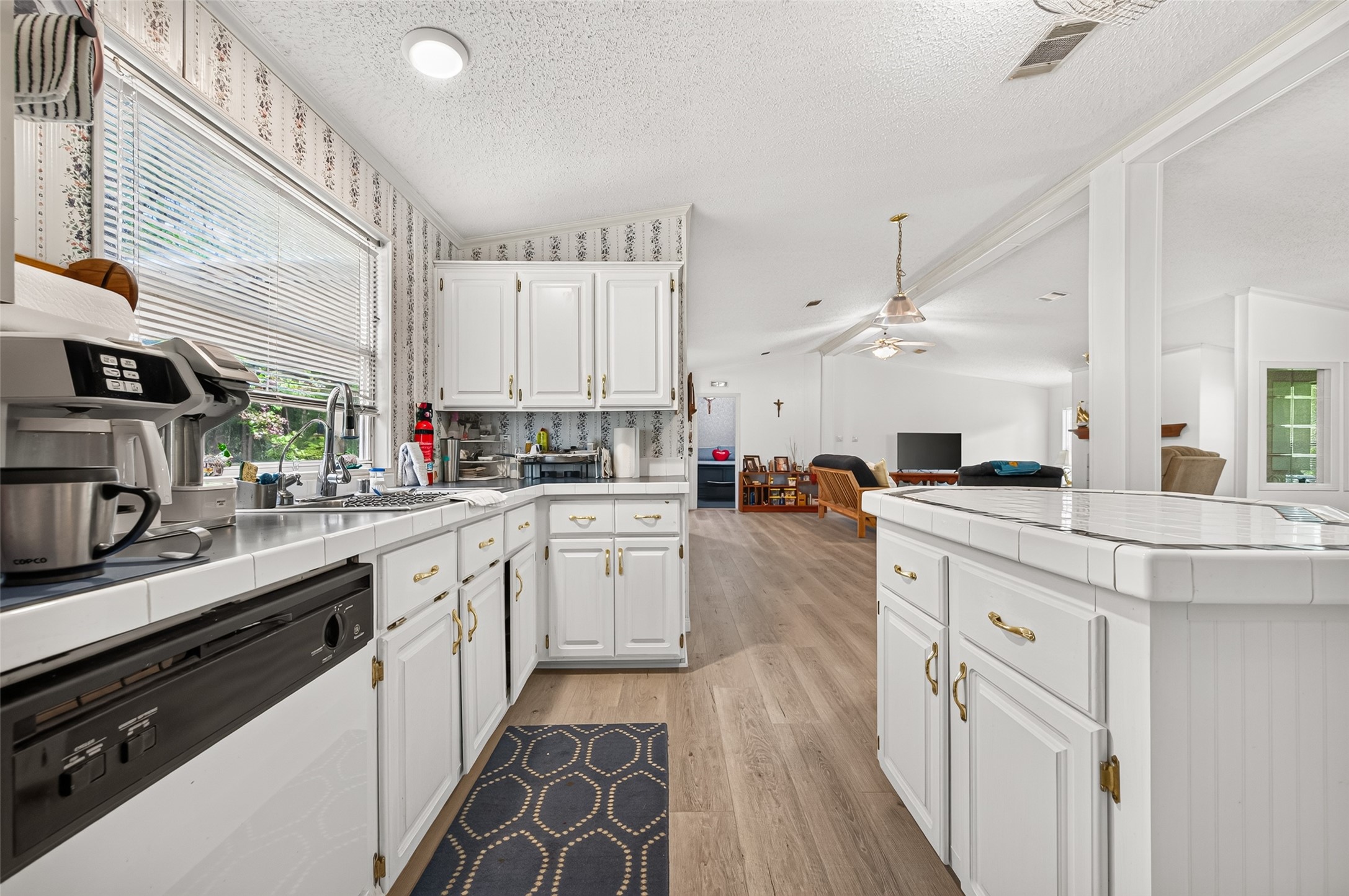 189 Hall Drive S, Montgomery, TX 77316