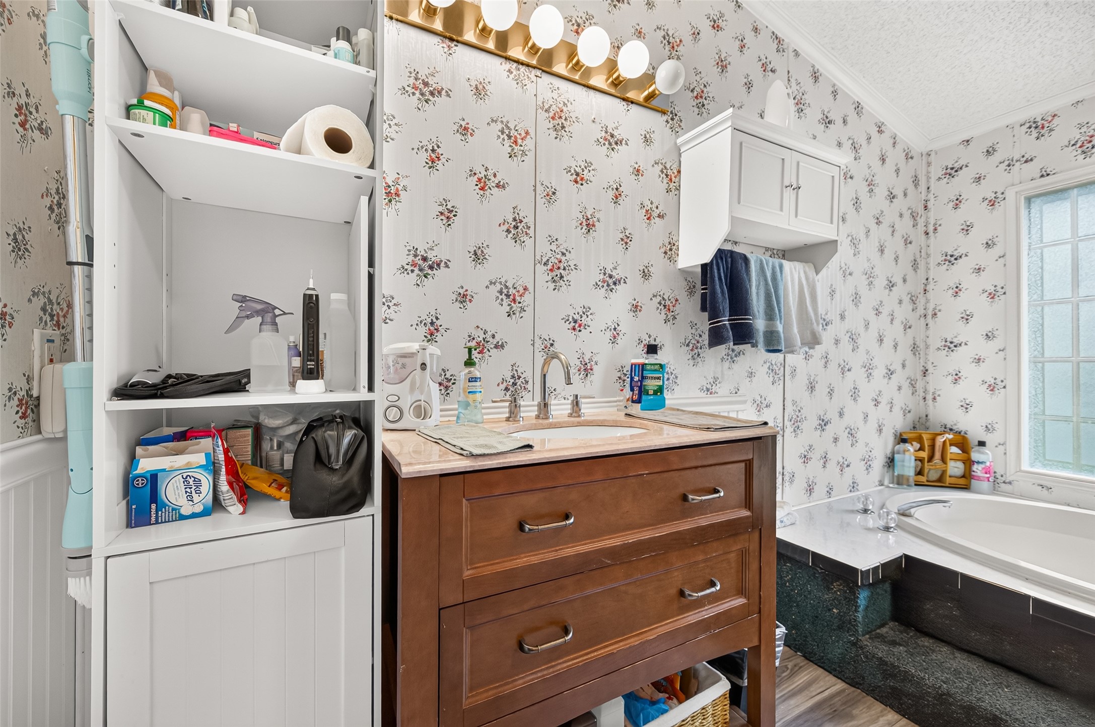 189 Hall Drive S, Montgomery, TX 77316